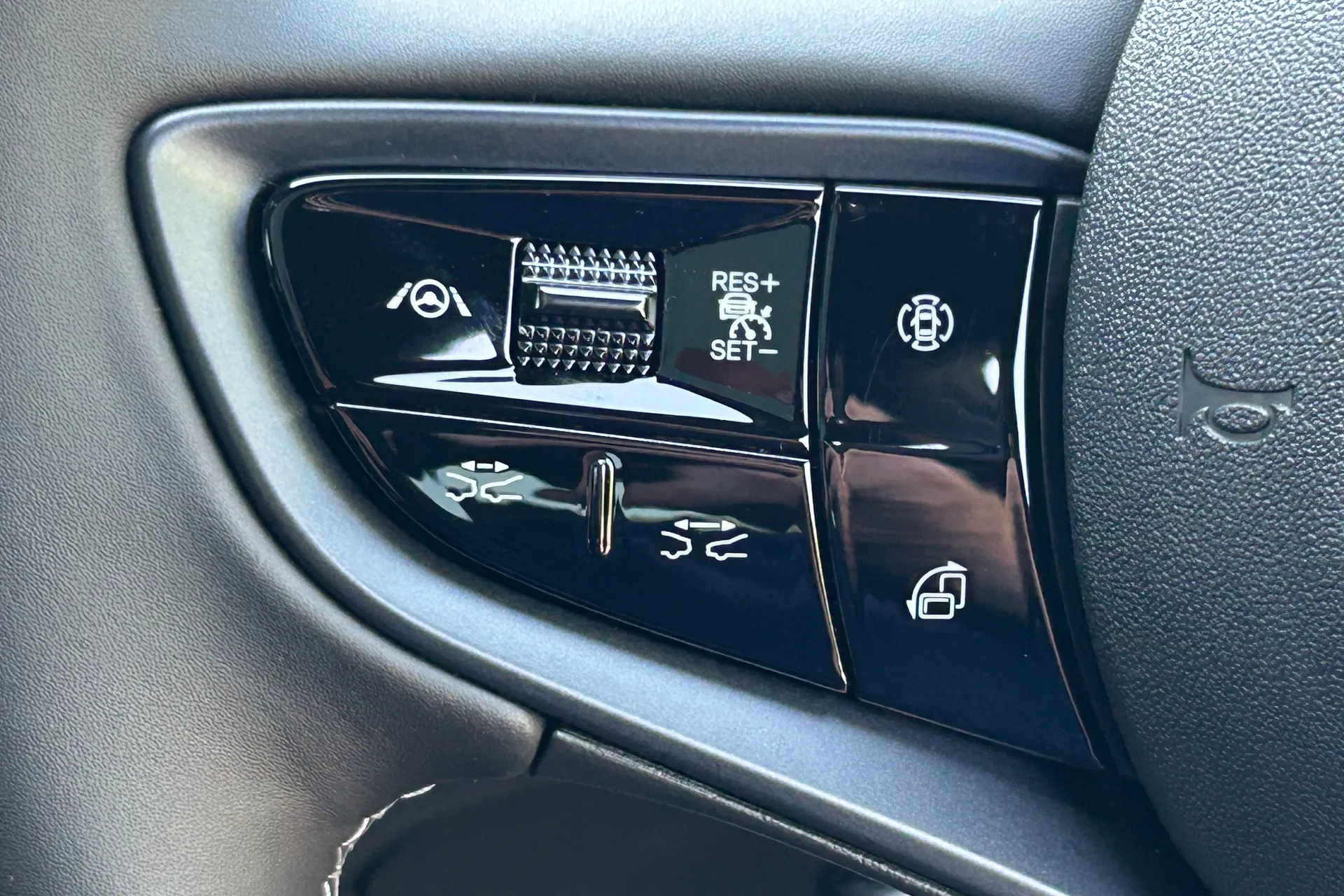 BYD SEAL thumbnail image number 64