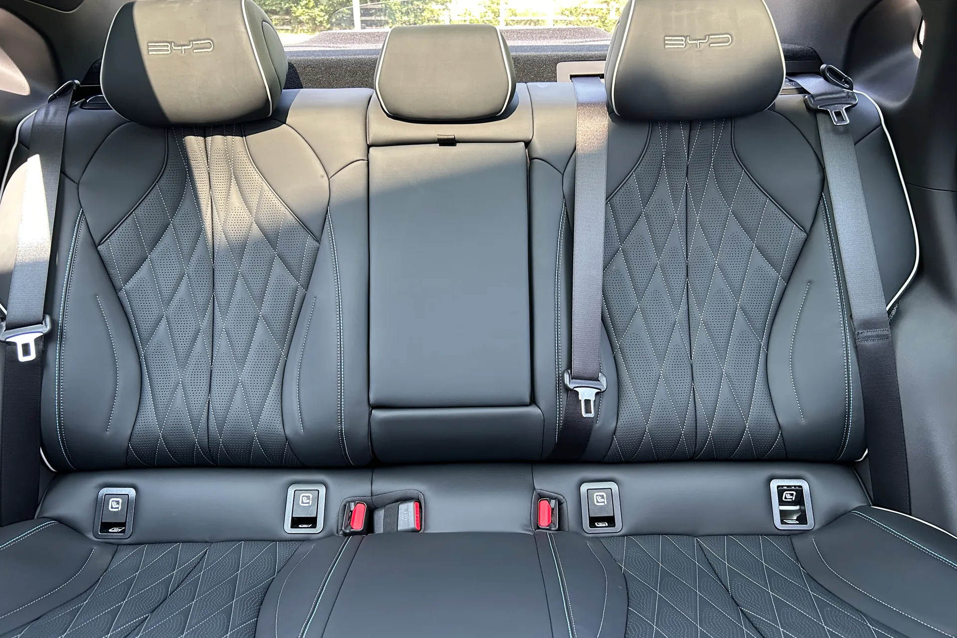 BYD SEAL thumbnail image number 27