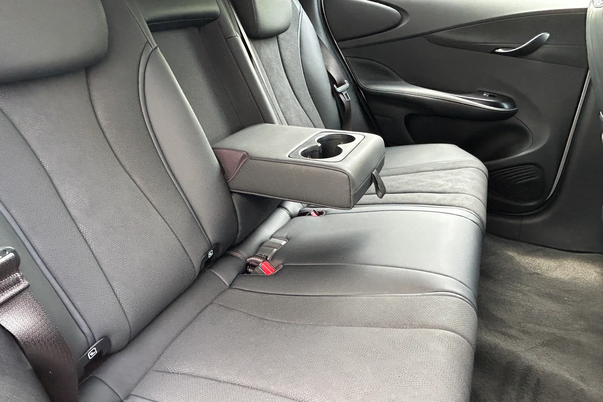 BYD DOLPHIN thumbnail image number 33