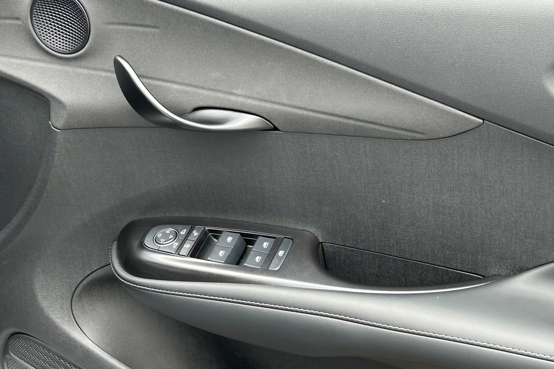 BYD DOLPHIN thumbnail image number 57