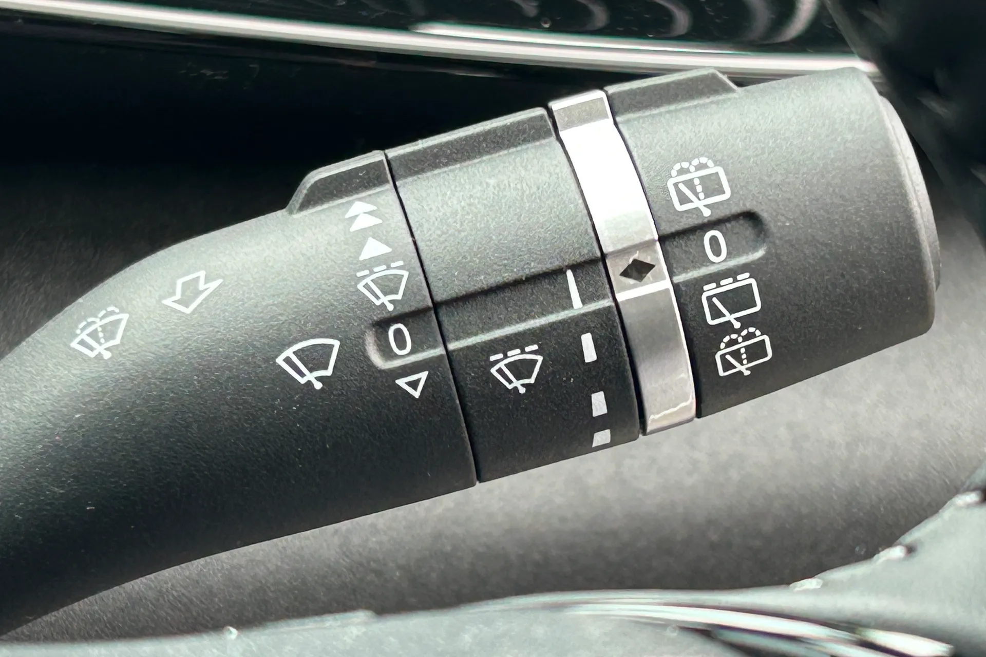 BYD DOLPHIN thumbnail image number 54