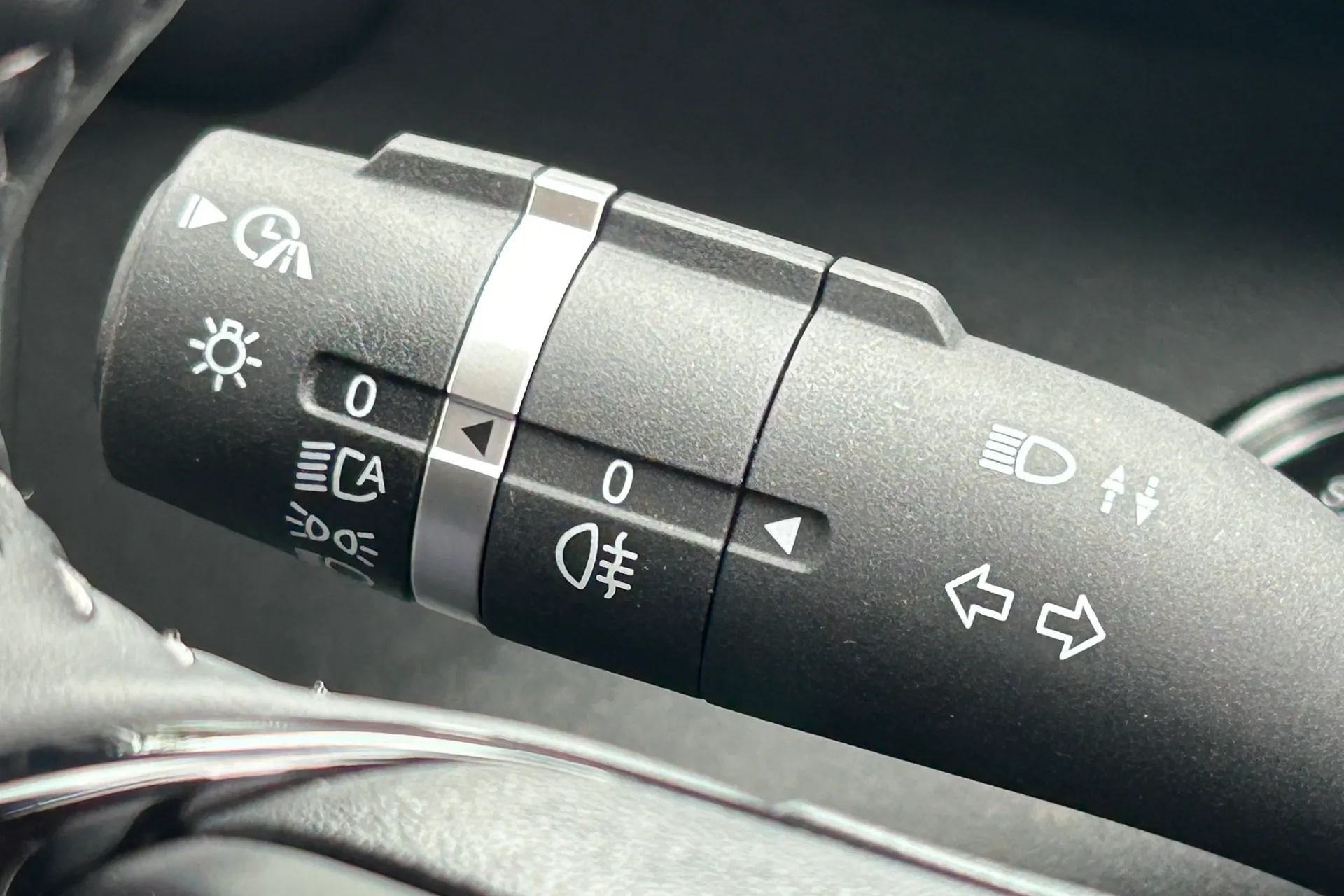 BYD DOLPHIN thumbnail image number 52