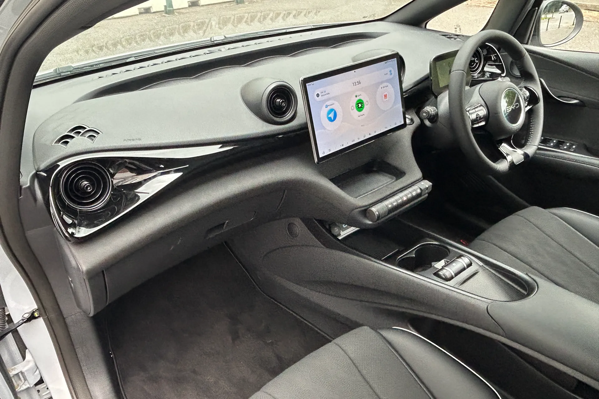 BYD DOLPHIN thumbnail image number 9