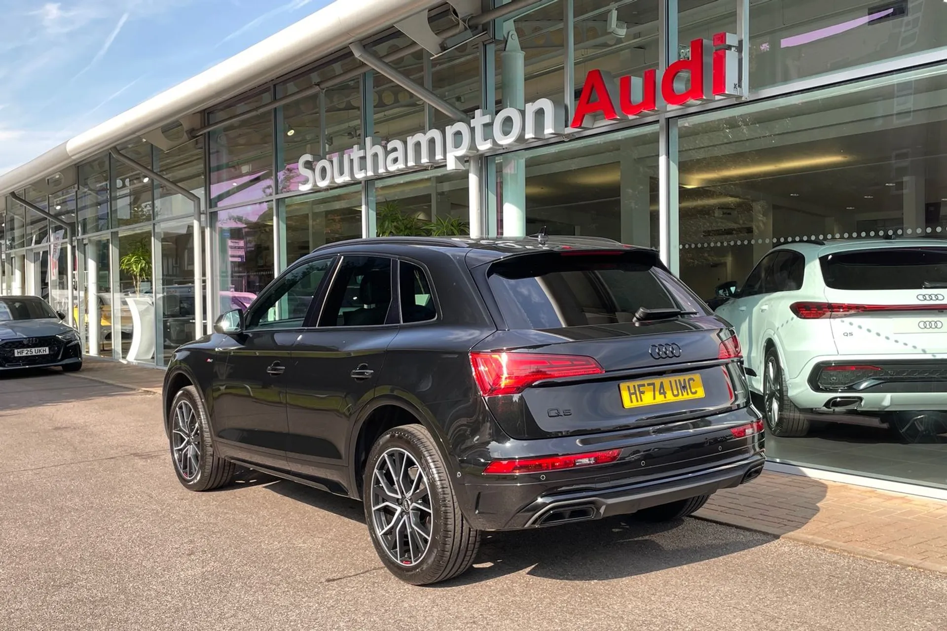 Audi Q5 thumbnail image number 7