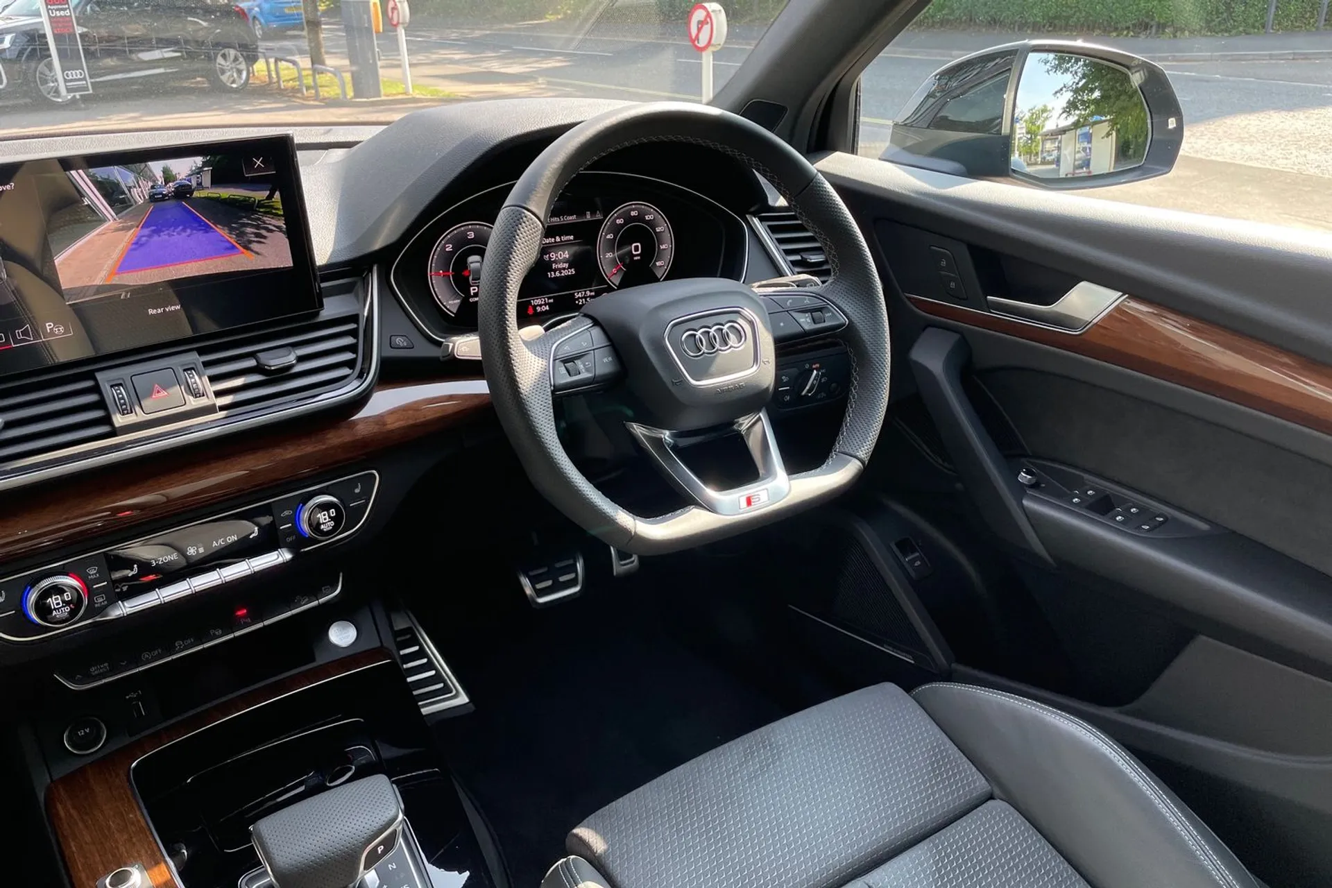 Audi Q5 thumbnail image number 32