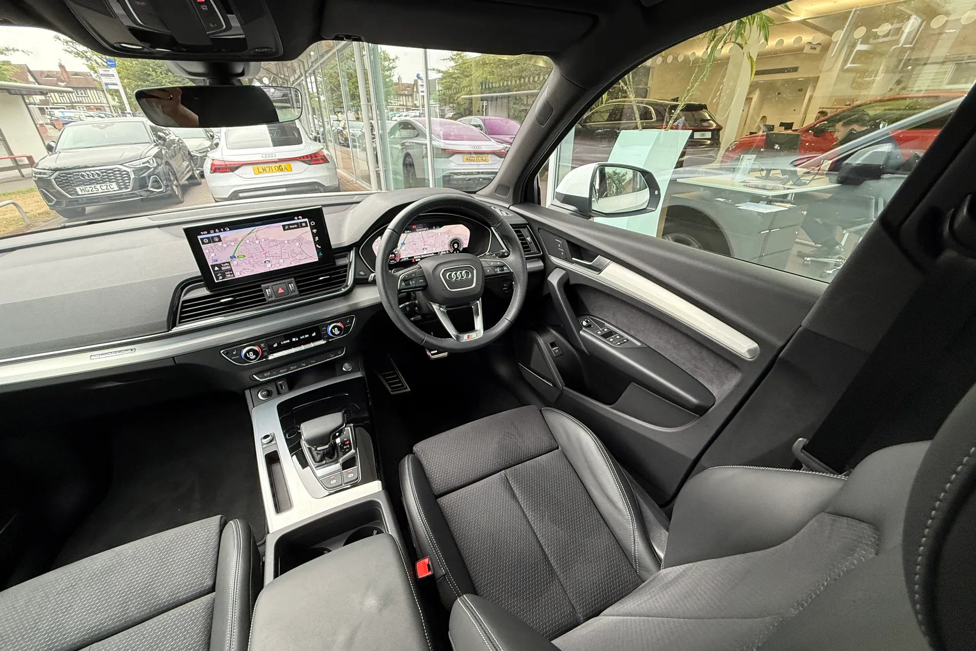 Audi Q5 thumbnail image number 33