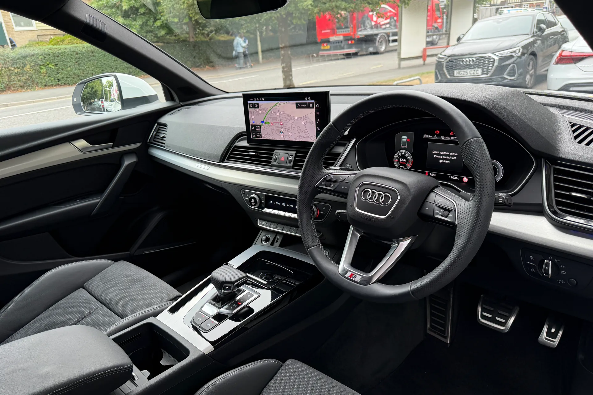 Audi Q5 thumbnail image number 8