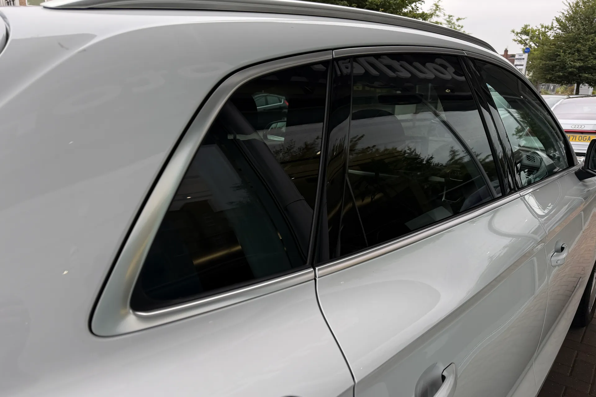 Audi Q5 thumbnail image number 37