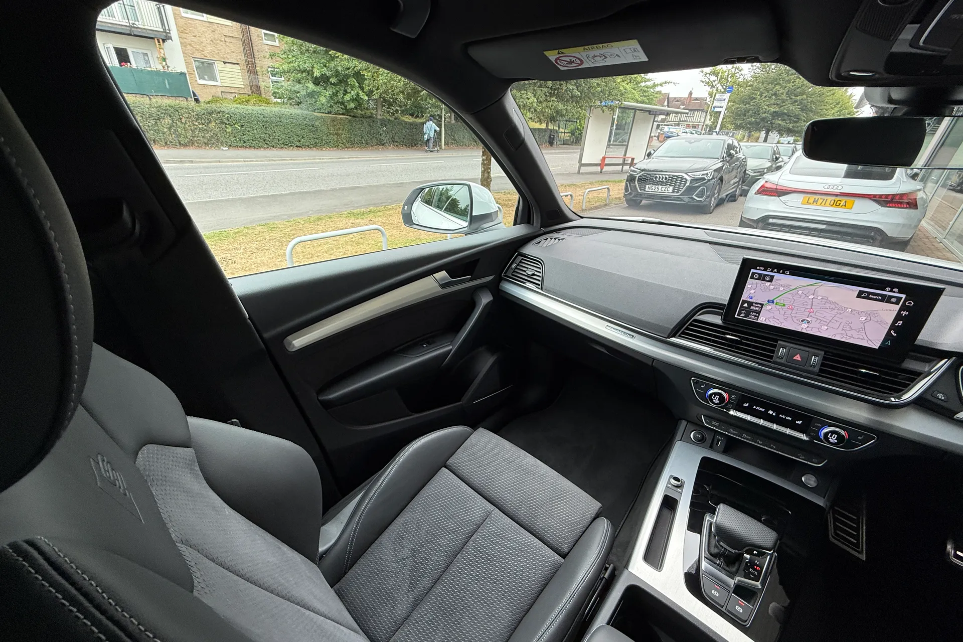 Audi Q5 thumbnail image number 34