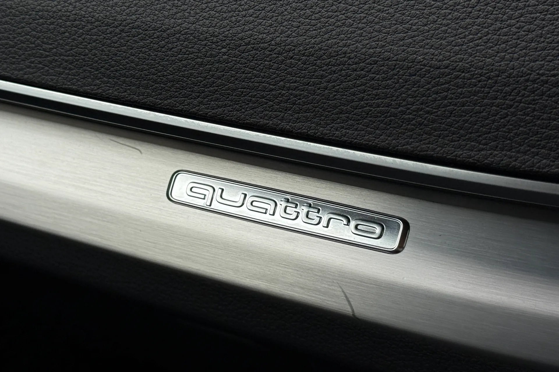 Audi Q5 thumbnail image number 22