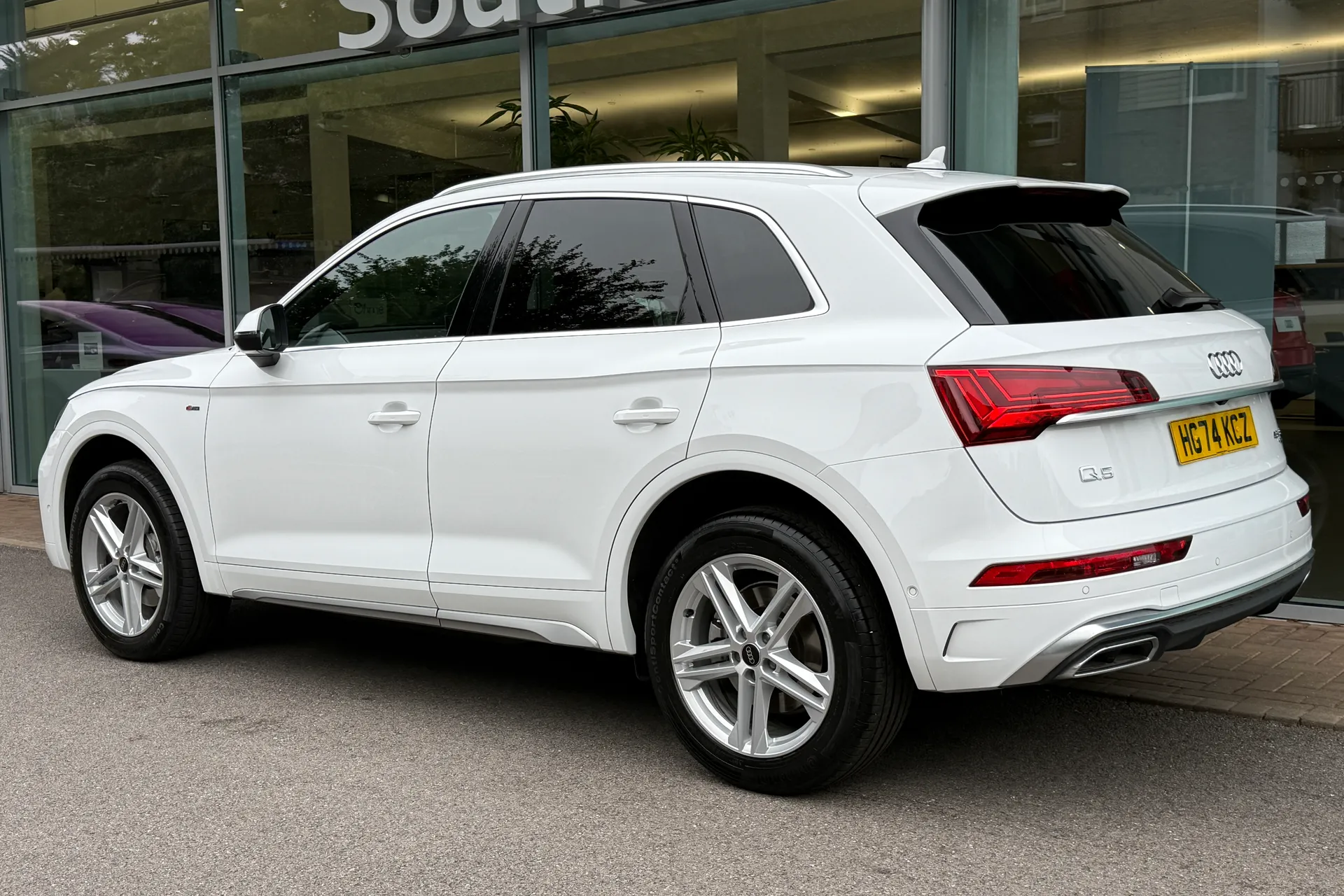 Audi Q5 thumbnail image number 6