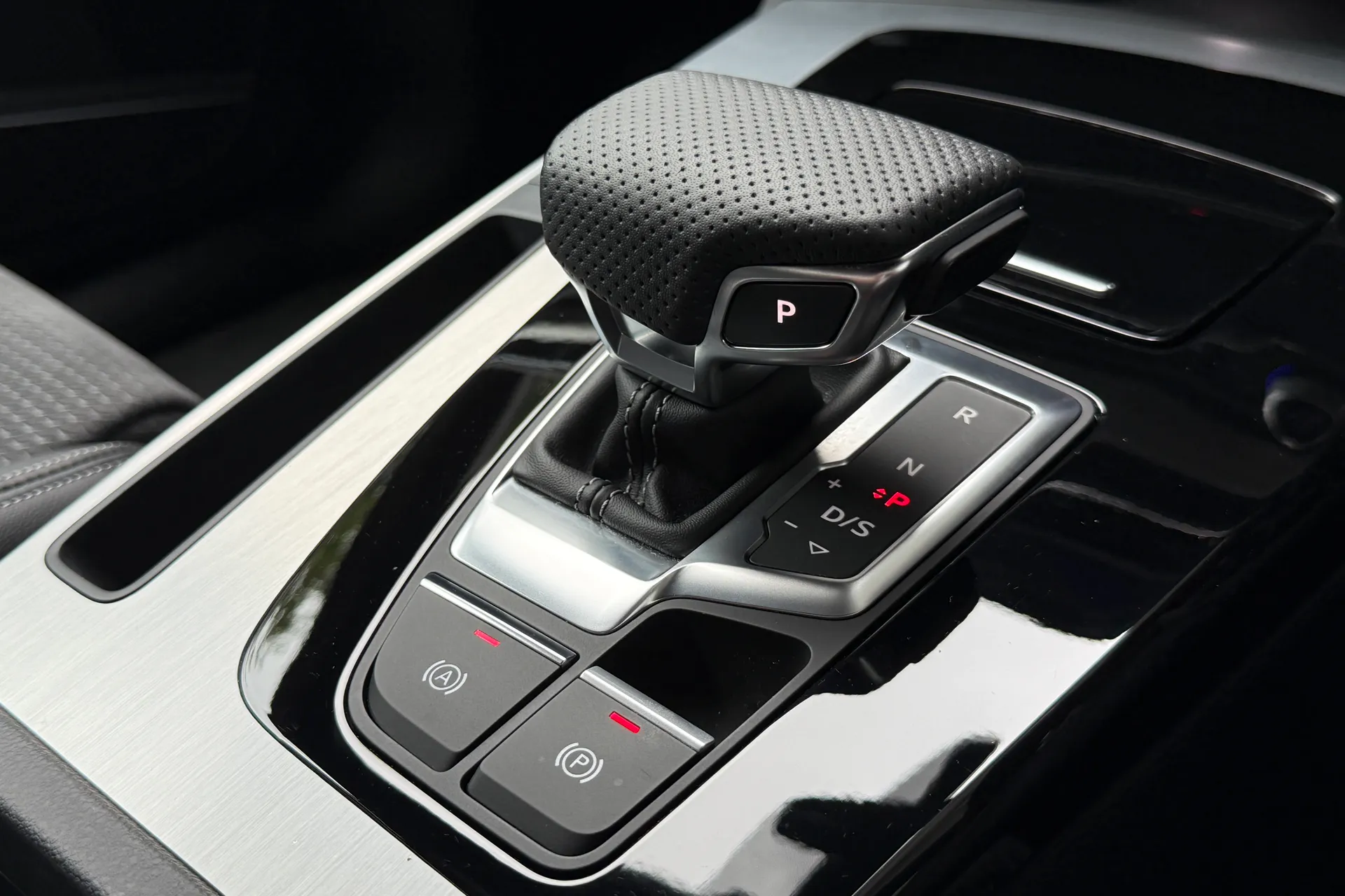 Audi Q5 thumbnail image number 18