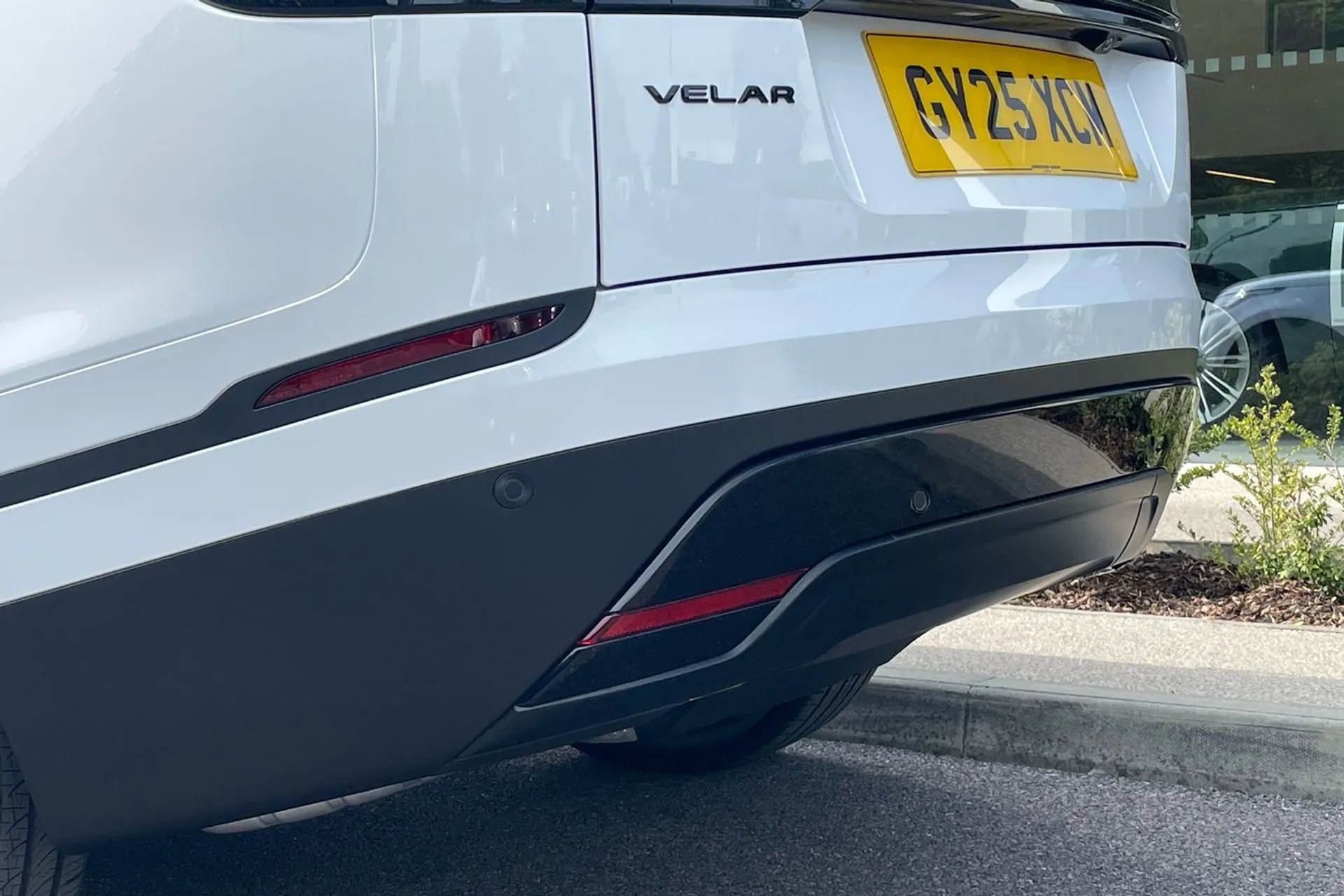 LAND ROVER RANGE ROVER VELAR thumbnail image number 12