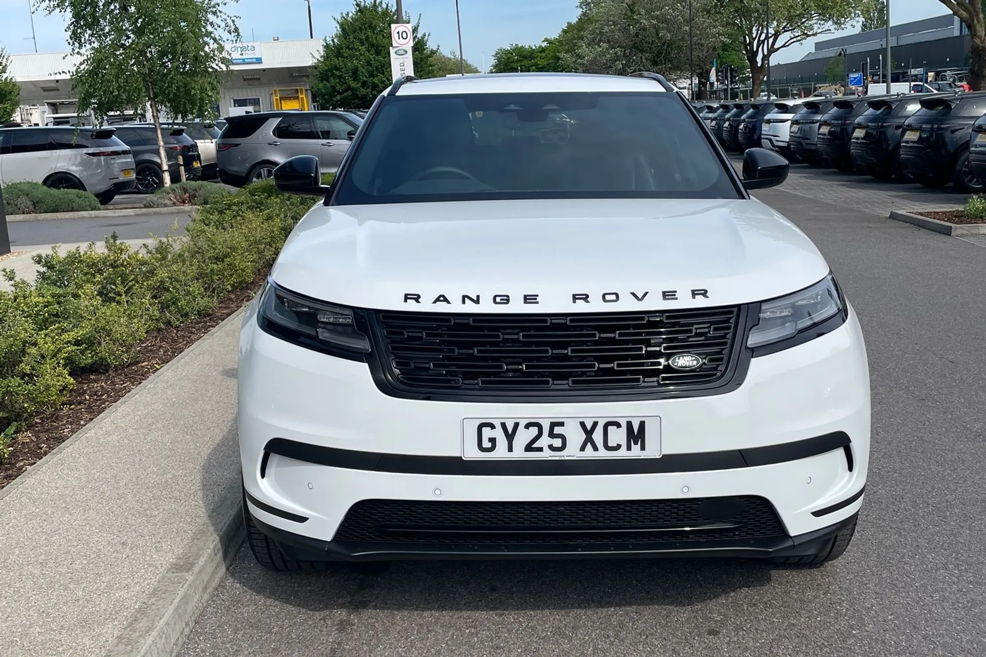 LAND ROVER RANGE ROVER VELAR thumbnail image number 14