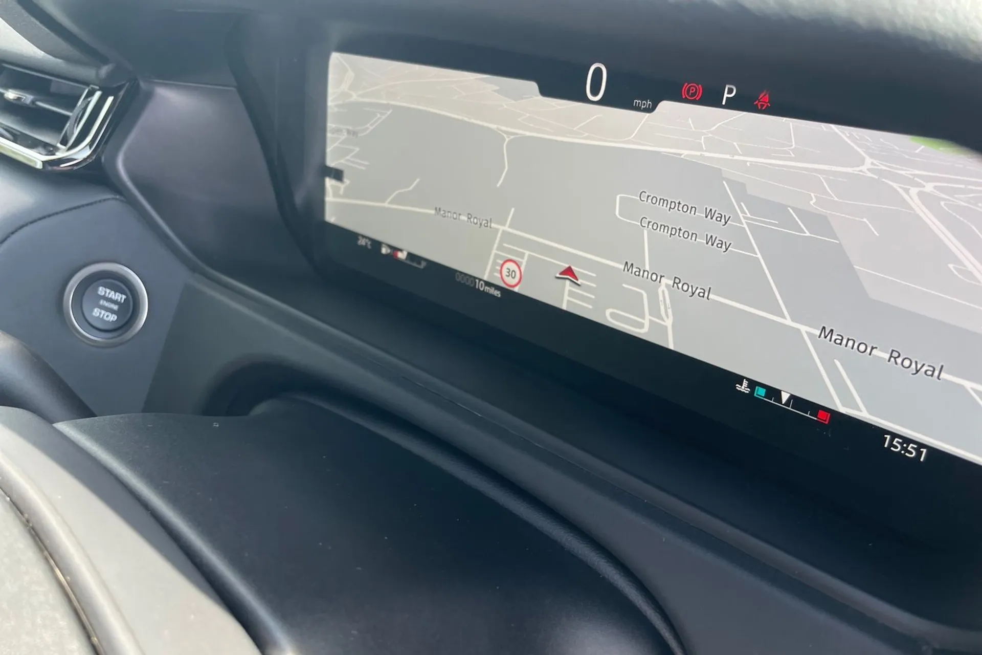 LAND ROVER RANGE ROVER VELAR thumbnail image number 42