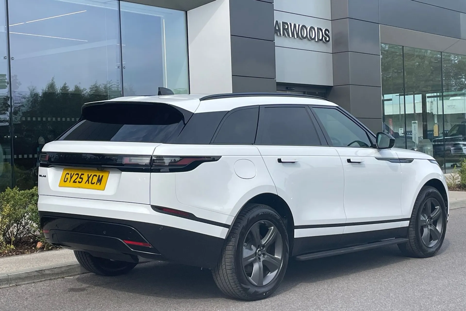 LAND ROVER RANGE ROVER VELAR thumbnail image number 9