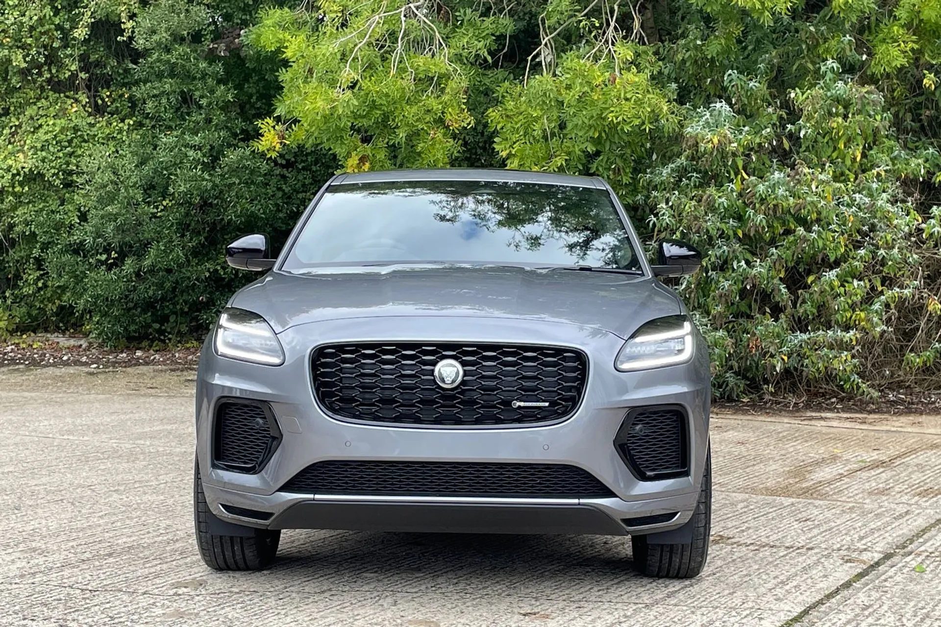 Jaguar E-PACE thumbnail image number 9