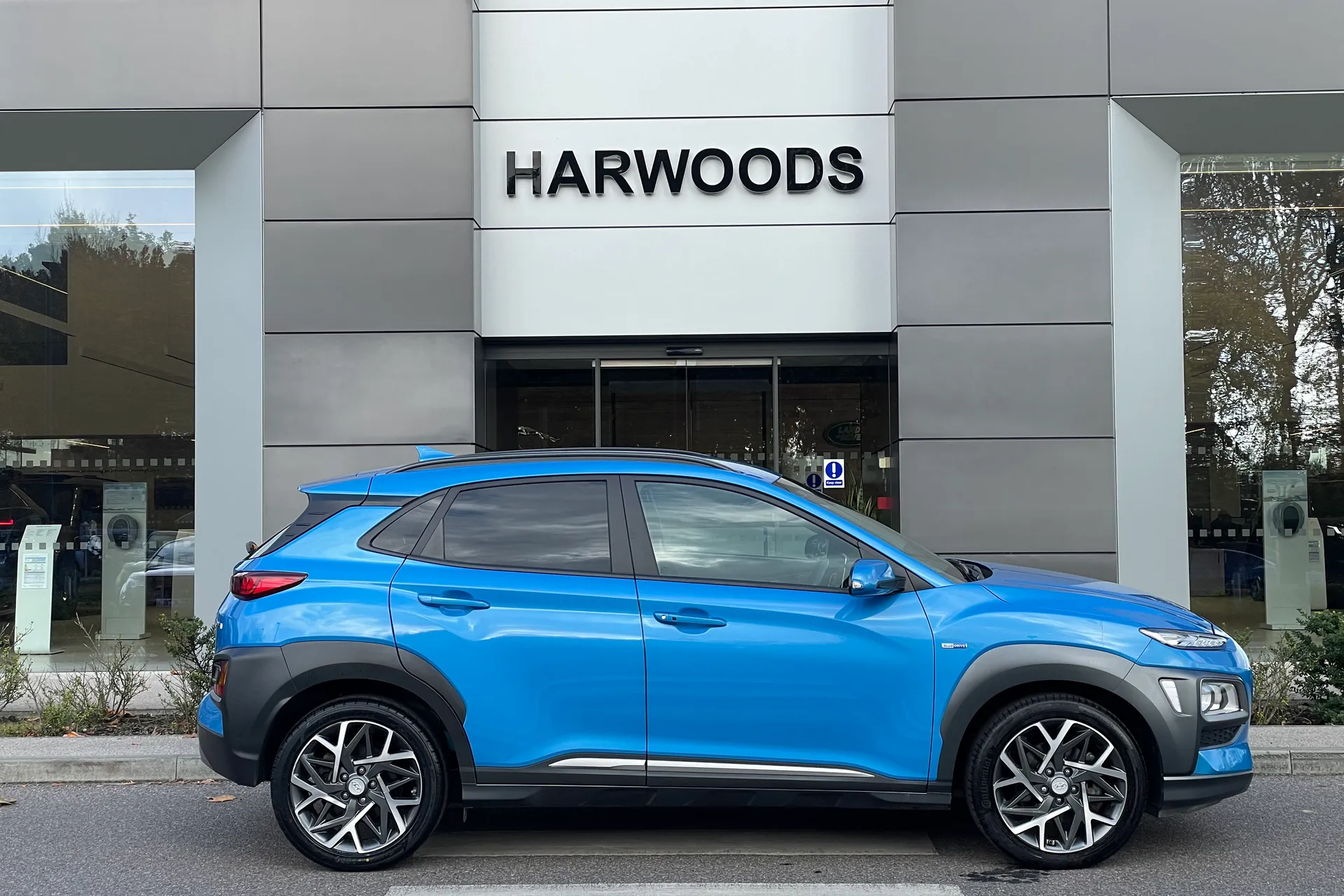 HYUNDAI KONA thumbnail image number 2