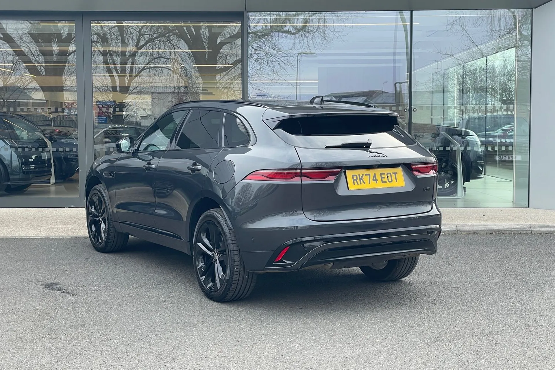 Jaguar F-PACE thumbnail image number 66
