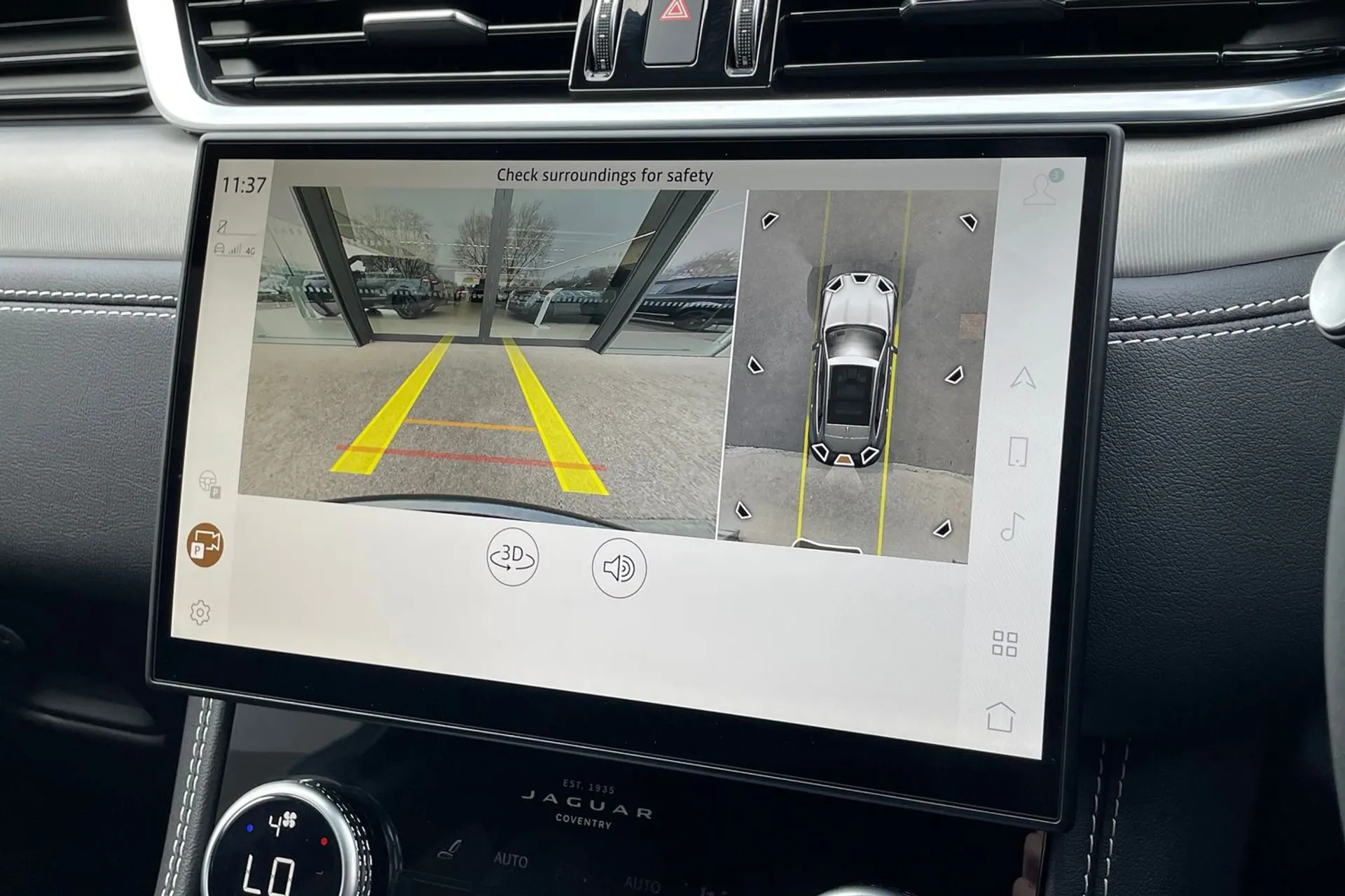 Jaguar F-PACE thumbnail image number 4