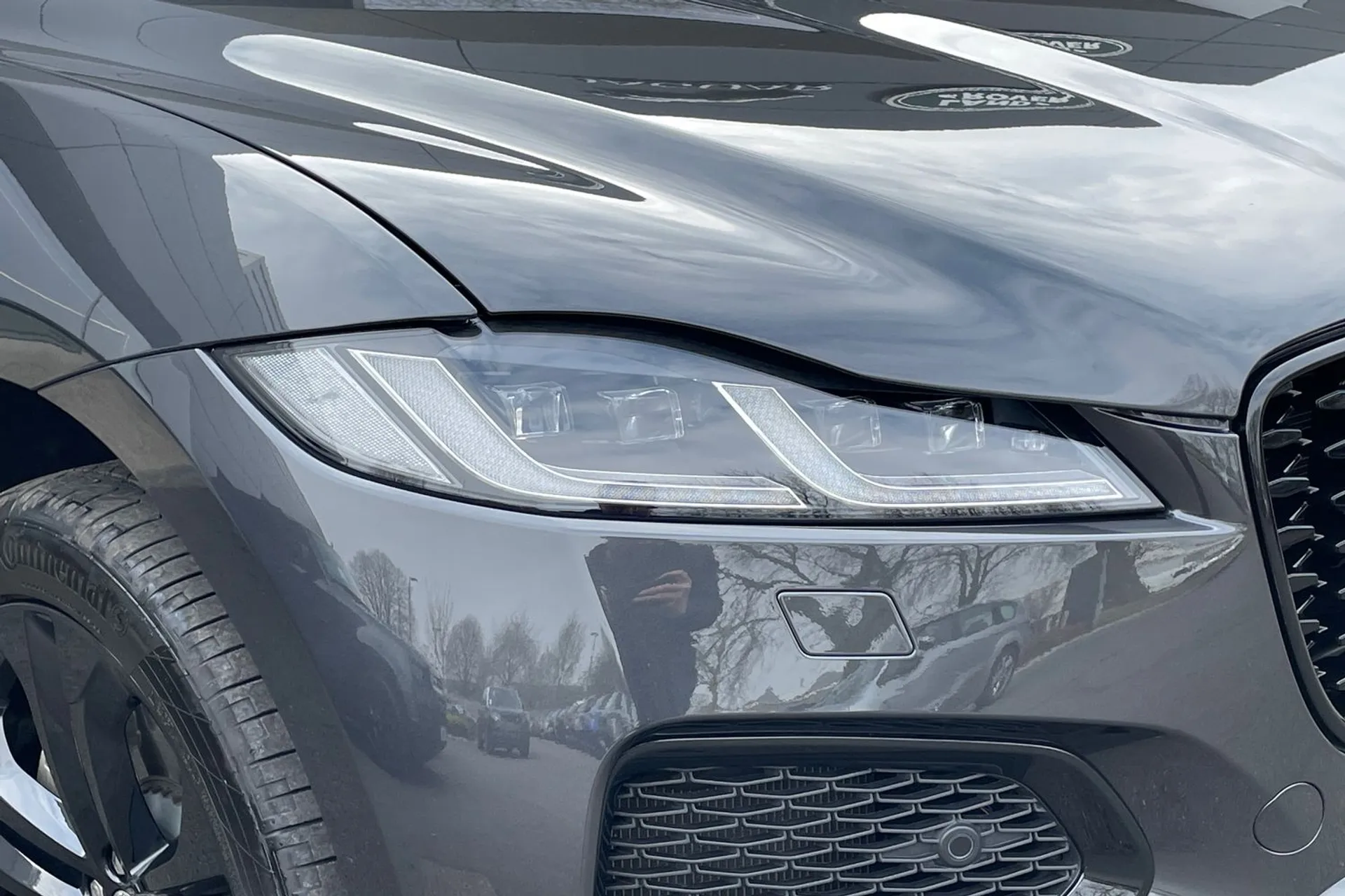 Jaguar F-PACE thumbnail image number 41