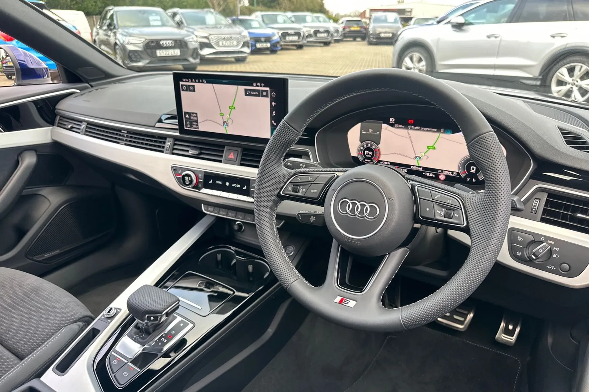 Audi A4 thumbnail image number 23