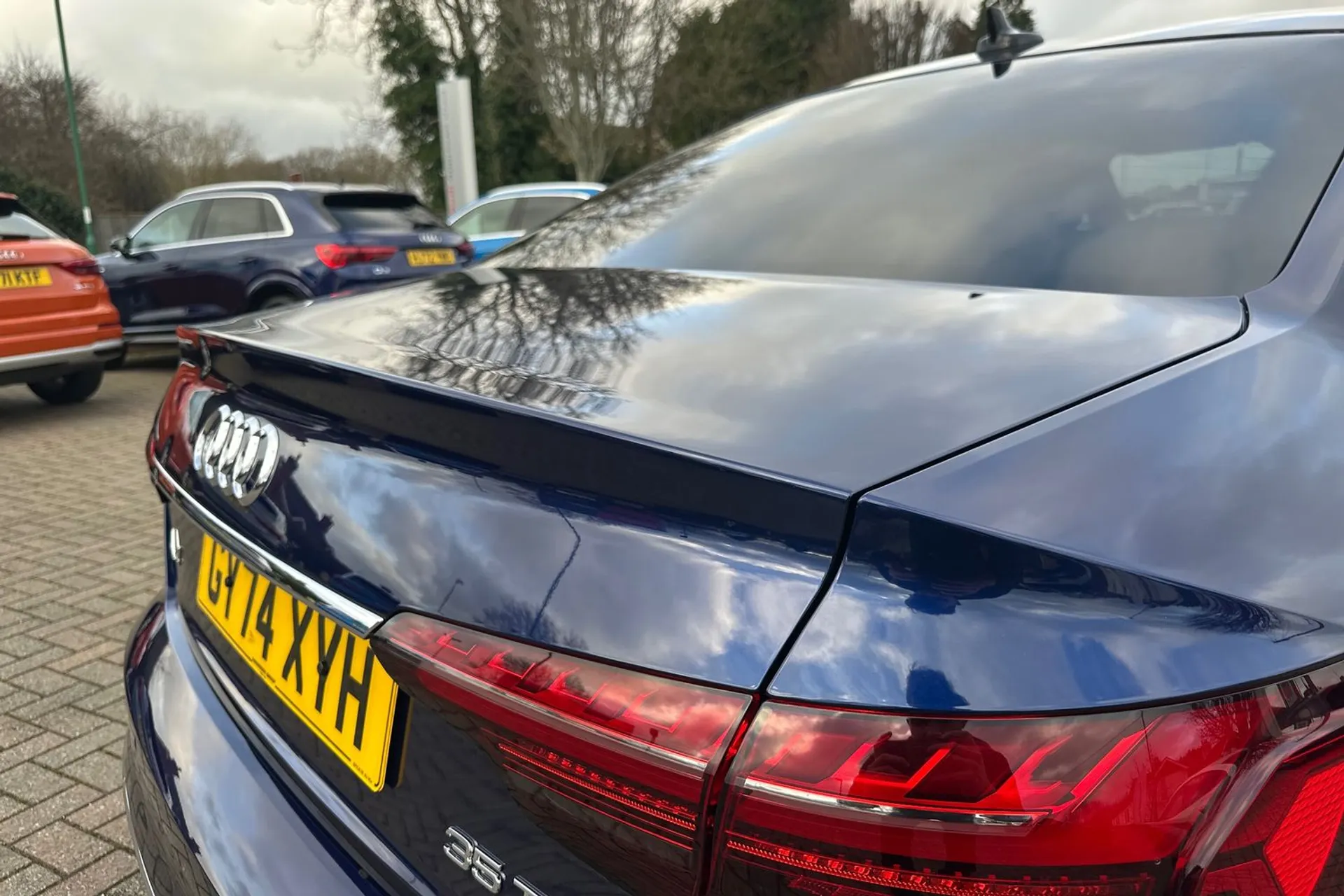 Audi A4 thumbnail image number 41