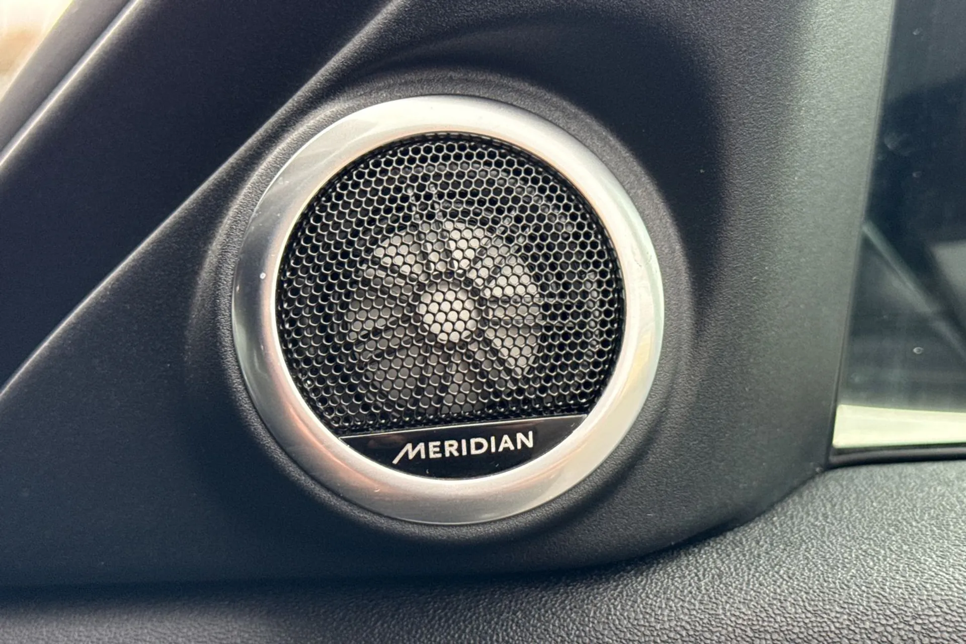 LAND ROVER RANGE ROVER EVOQUE thumbnail image number 48