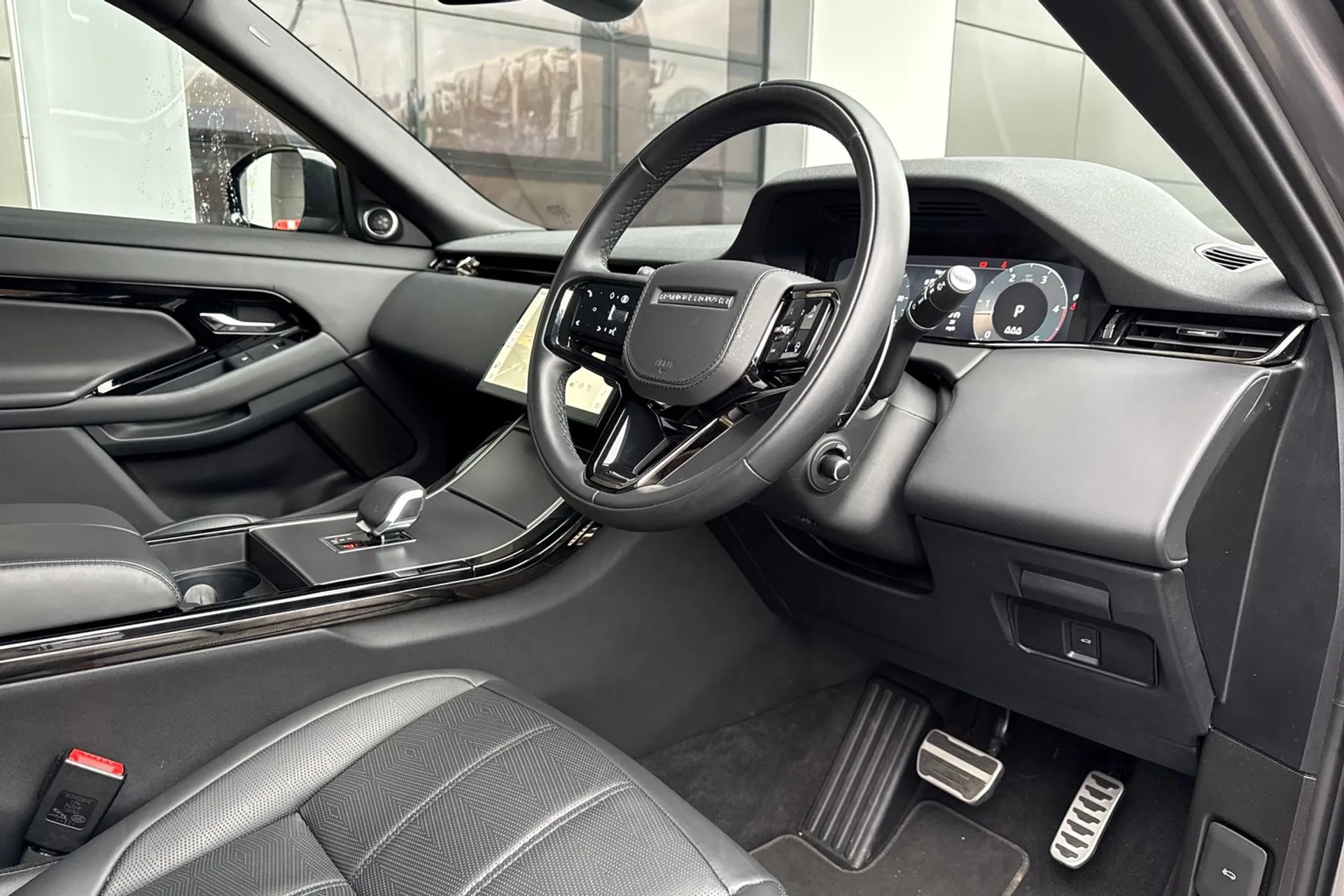 LAND ROVER RANGE ROVER EVOQUE thumbnail image number 16