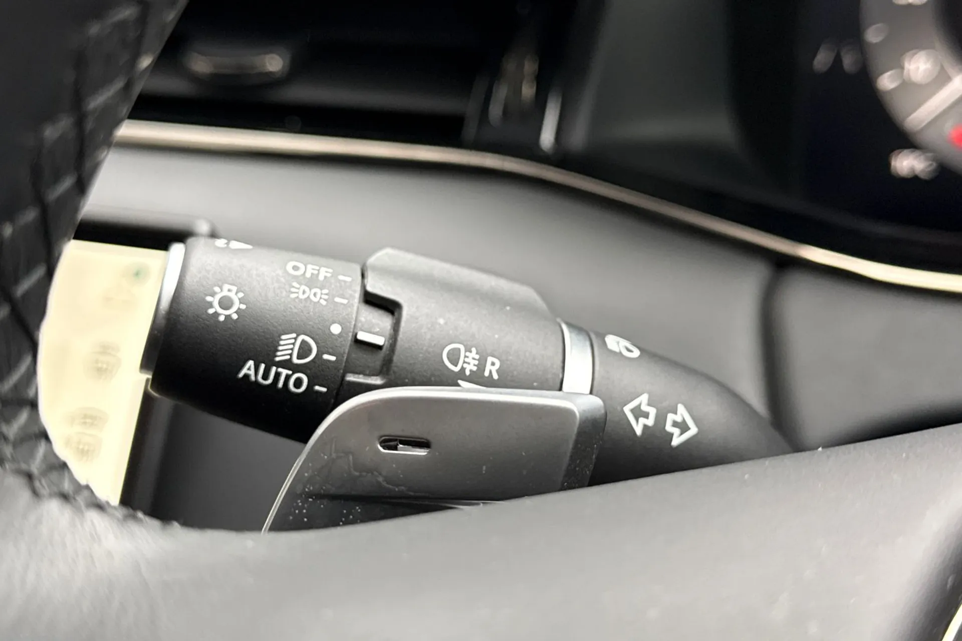 LAND ROVER RANGE ROVER EVOQUE thumbnail image number 61