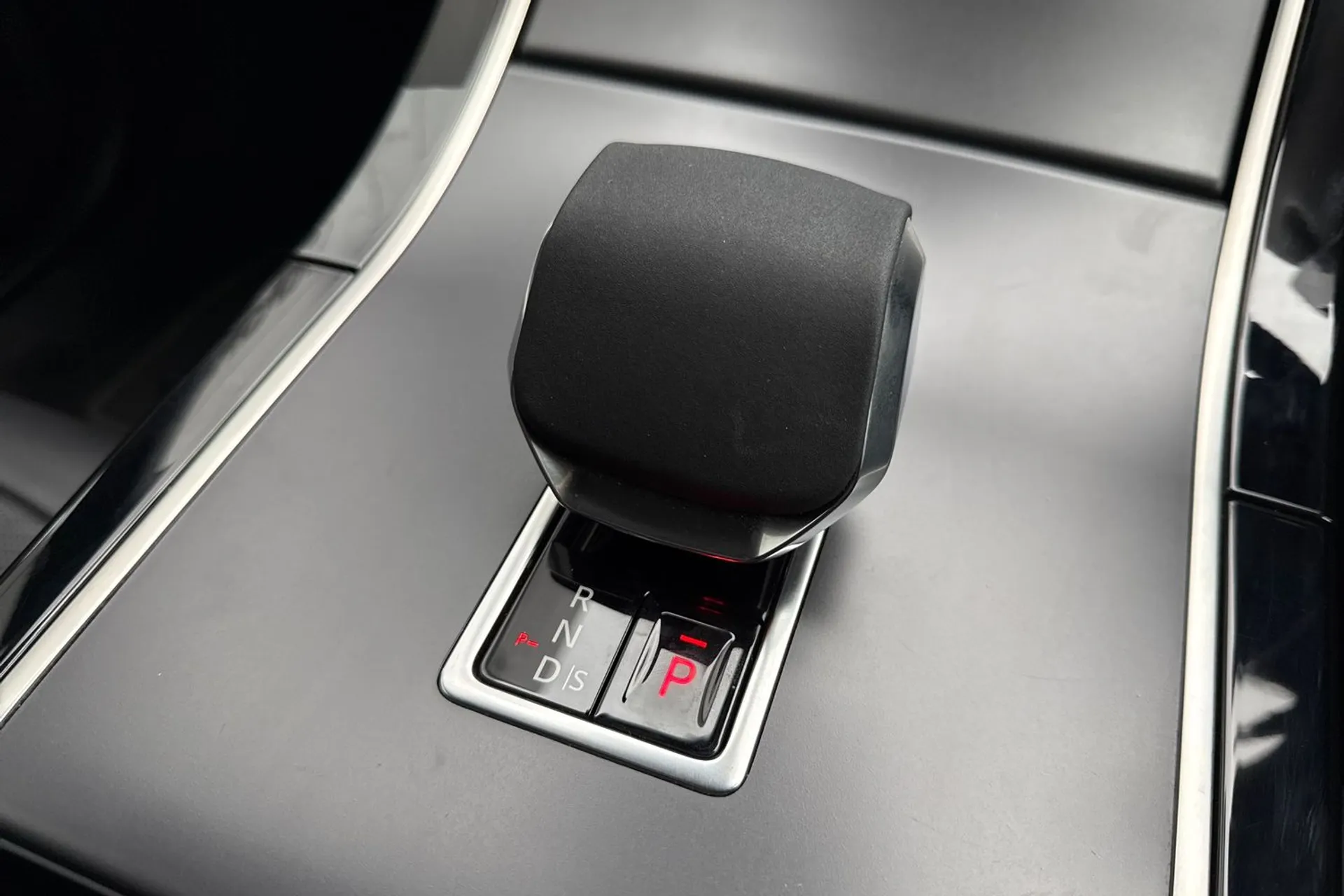 LAND ROVER RANGE ROVER EVOQUE thumbnail image number 54