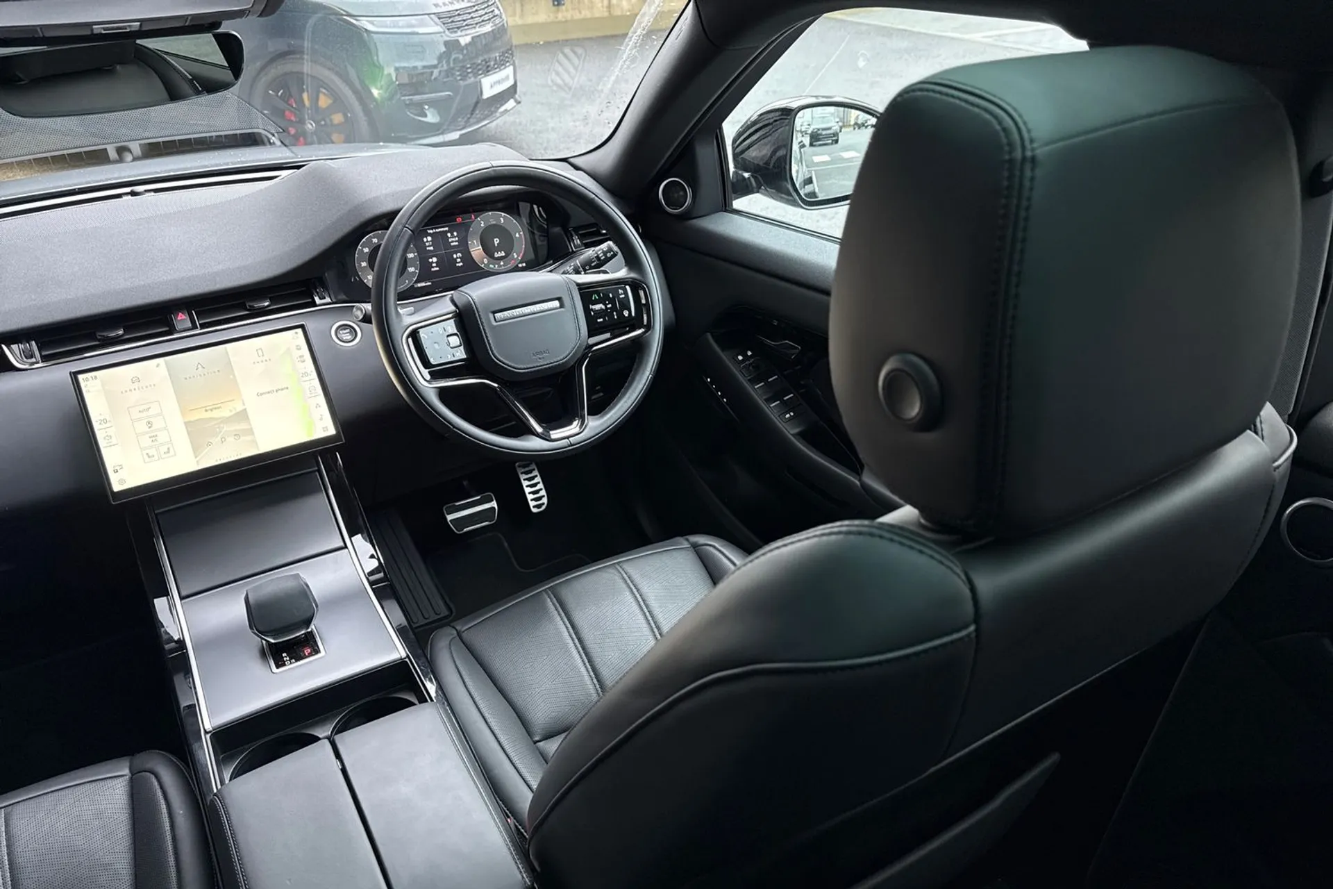 LAND ROVER RANGE ROVER EVOQUE thumbnail image number 40