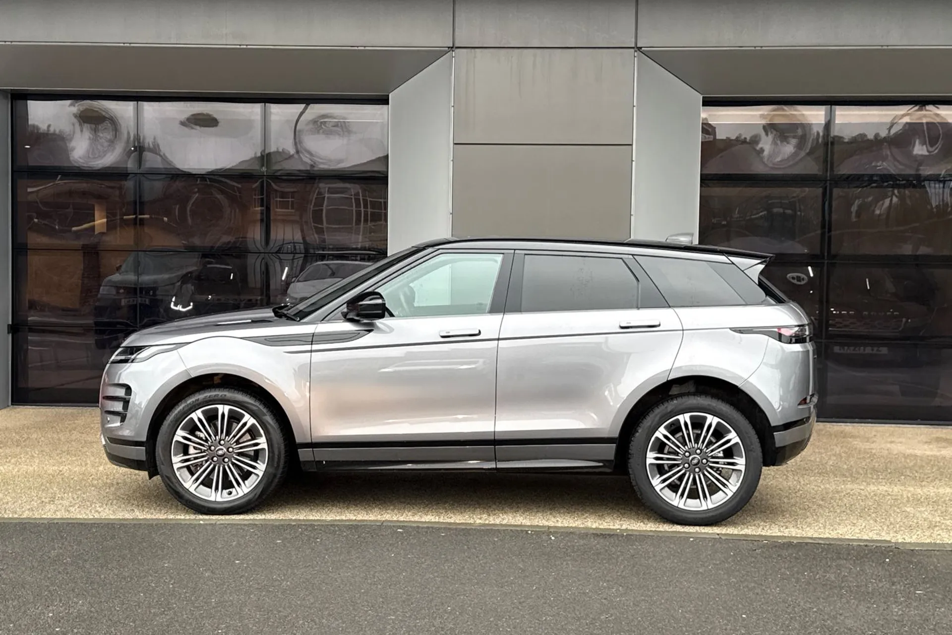 LAND ROVER RANGE ROVER EVOQUE thumbnail image number 11