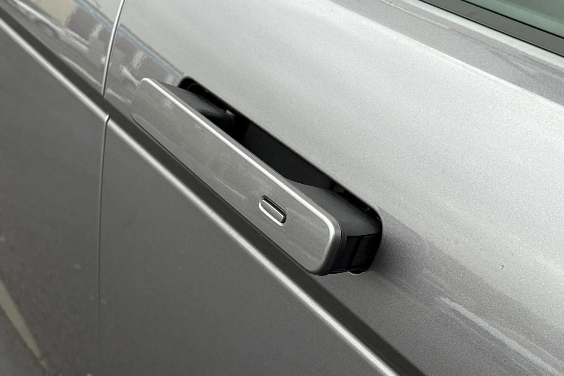 LAND ROVER RANGE ROVER EVOQUE thumbnail image number 23