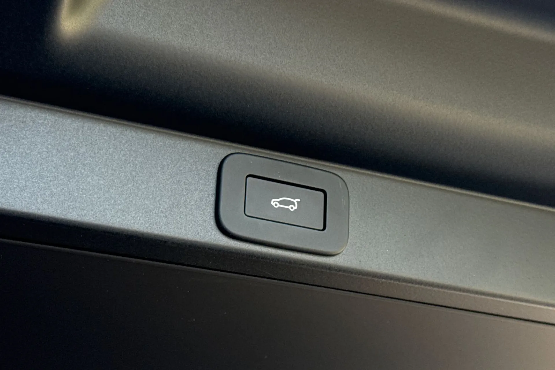 LAND ROVER RANGE ROVER thumbnail image number 44