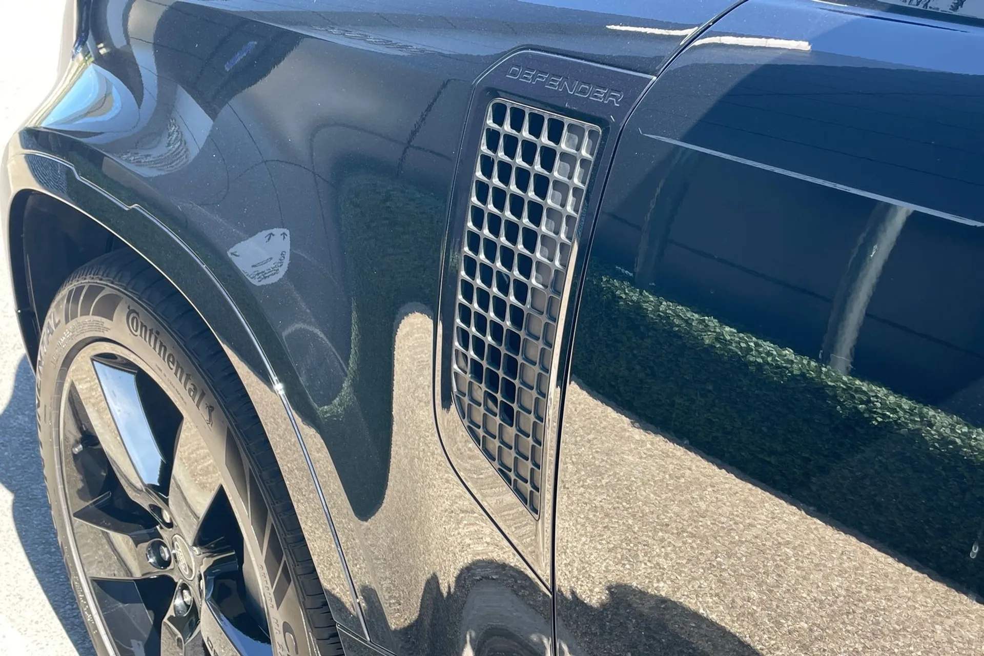 LAND ROVER DEFENDER thumbnail image number 28
