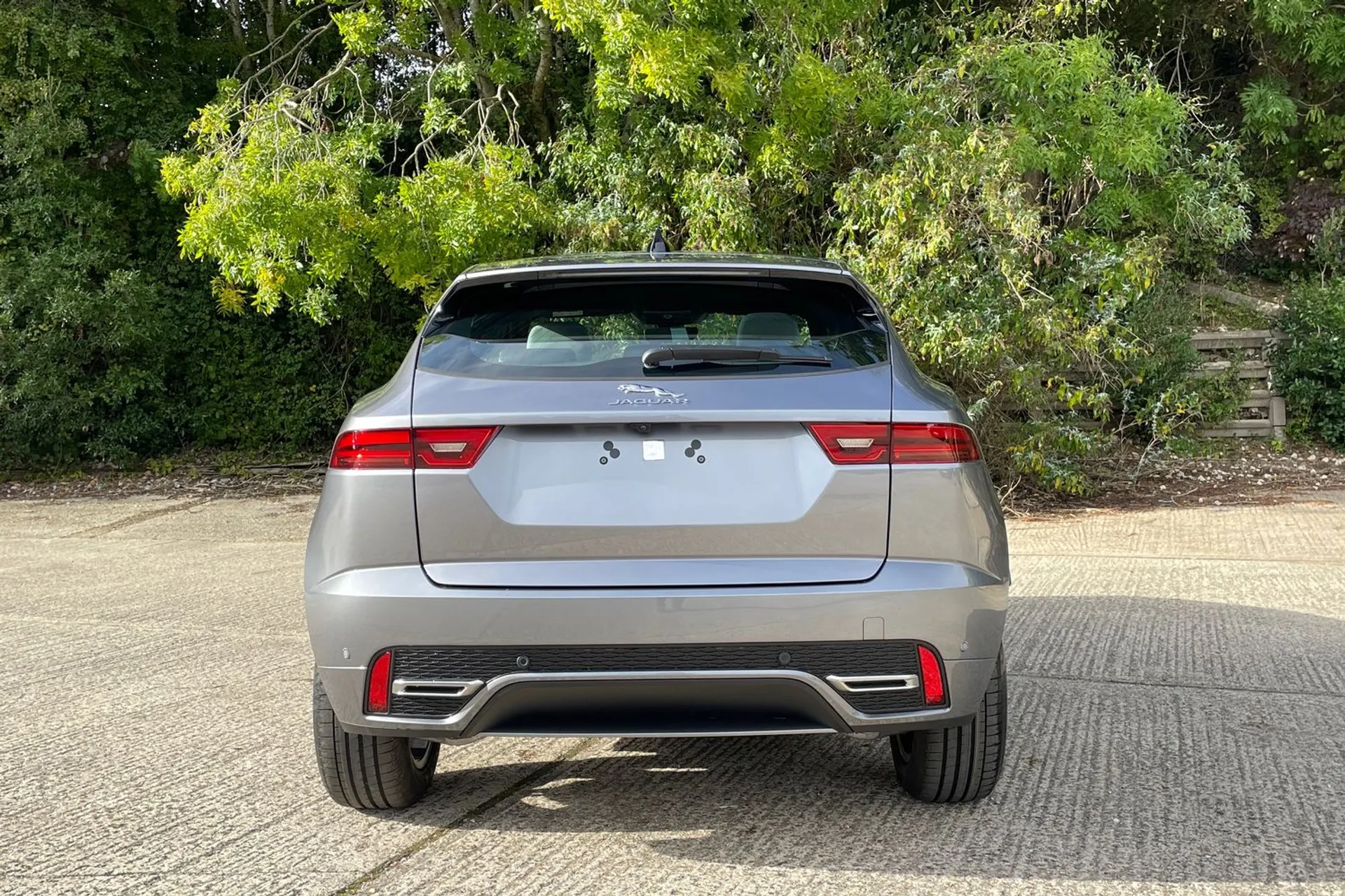 Jaguar E-PACE thumbnail image number 8