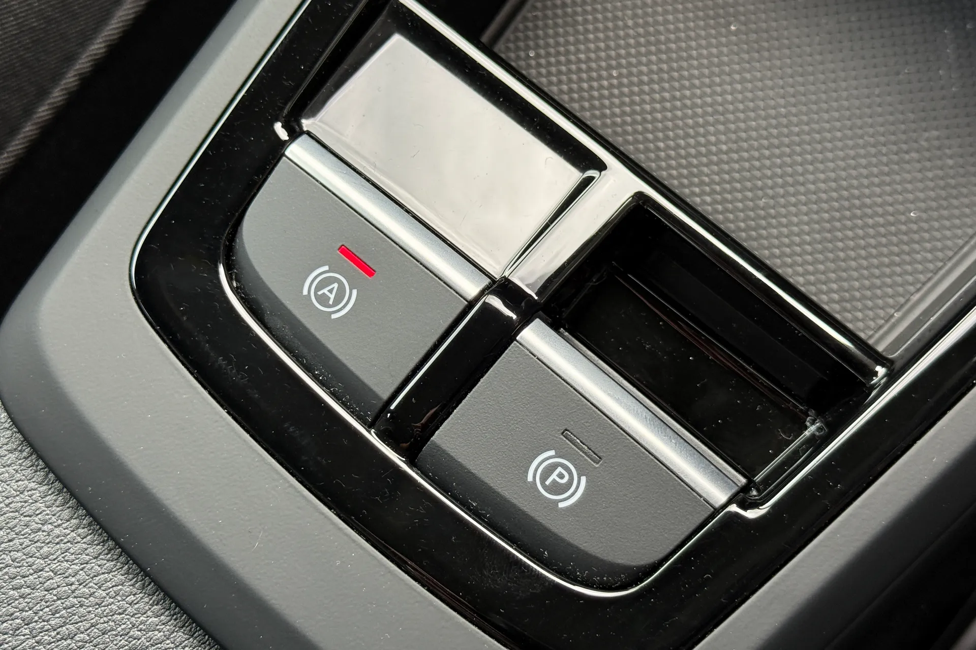 Audi Q2 thumbnail image number 29