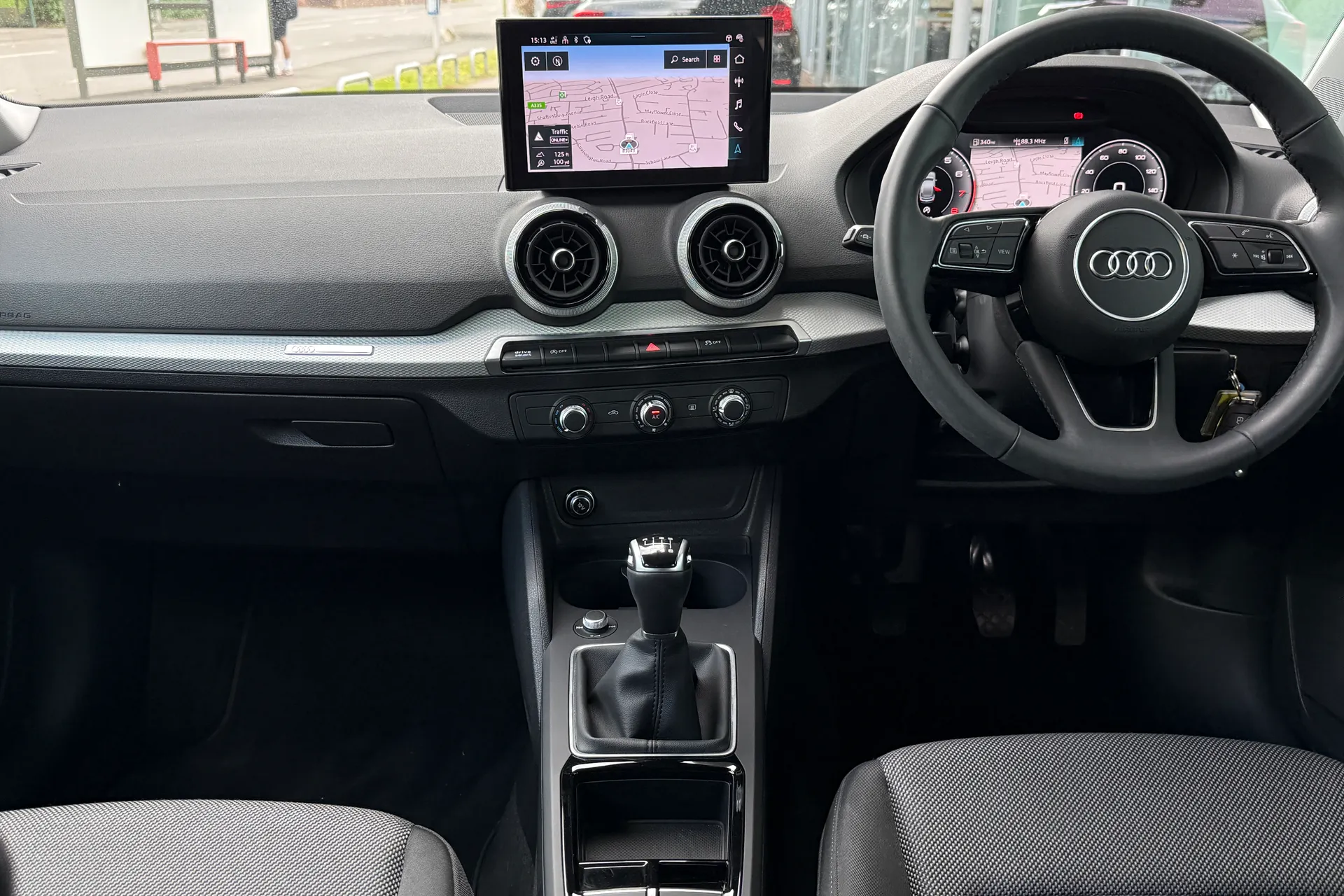 Audi Q2 thumbnail image number 43