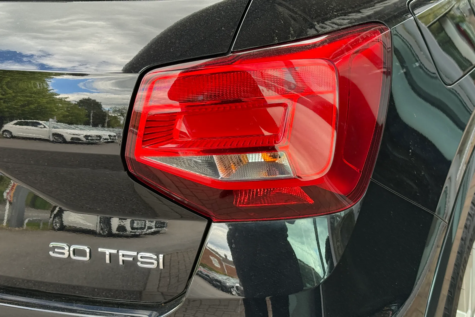 Audi Q2 thumbnail image number 48