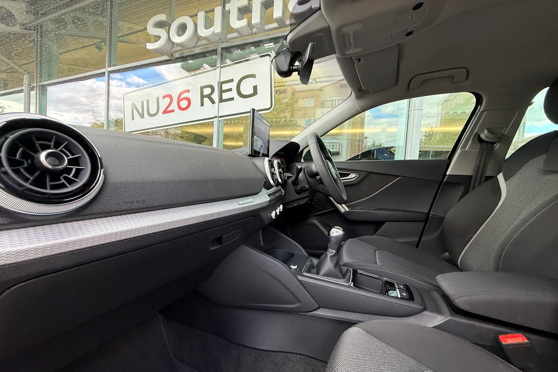 Audi Q2 thumbnail image number 7