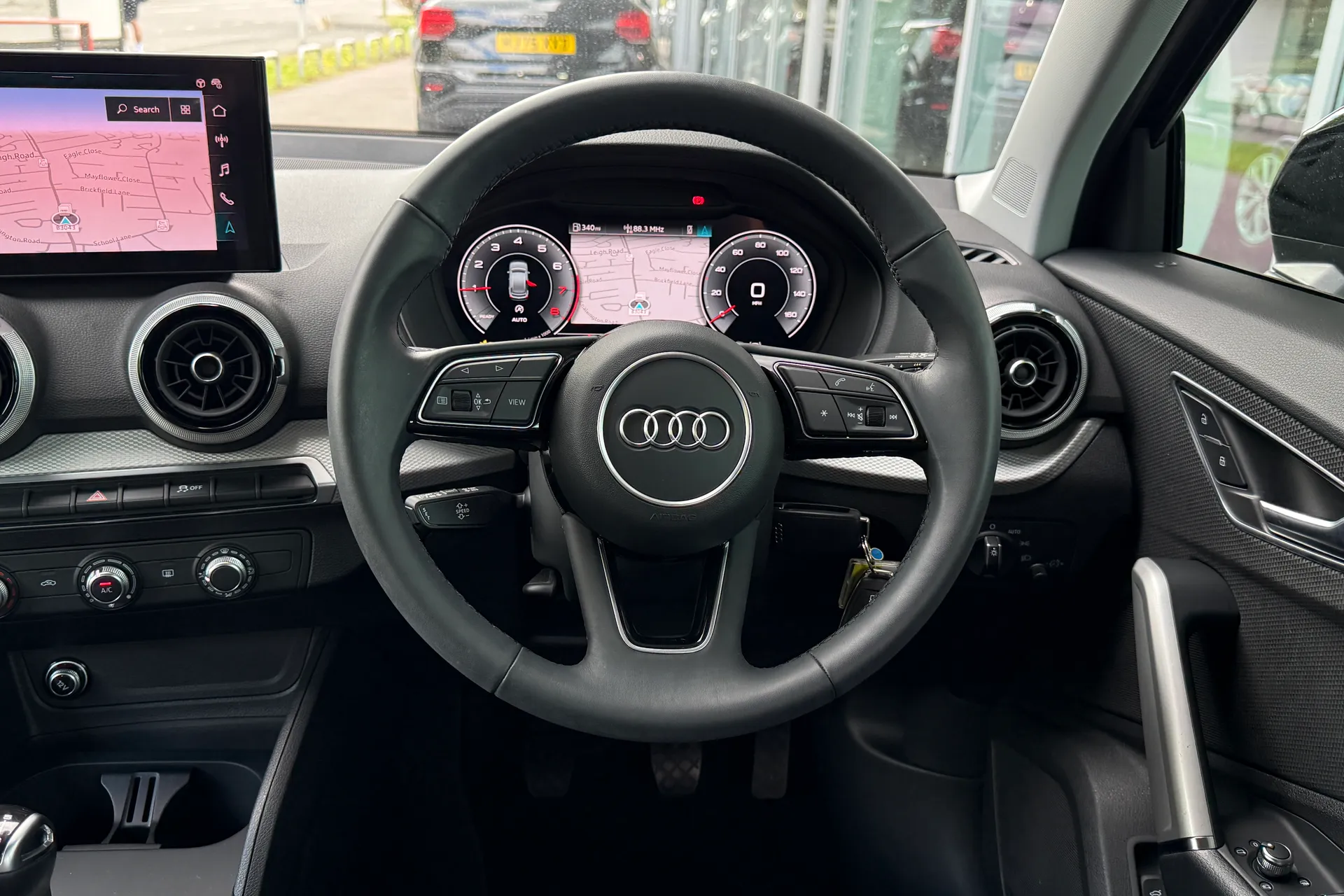 Audi Q2 thumbnail image number 44