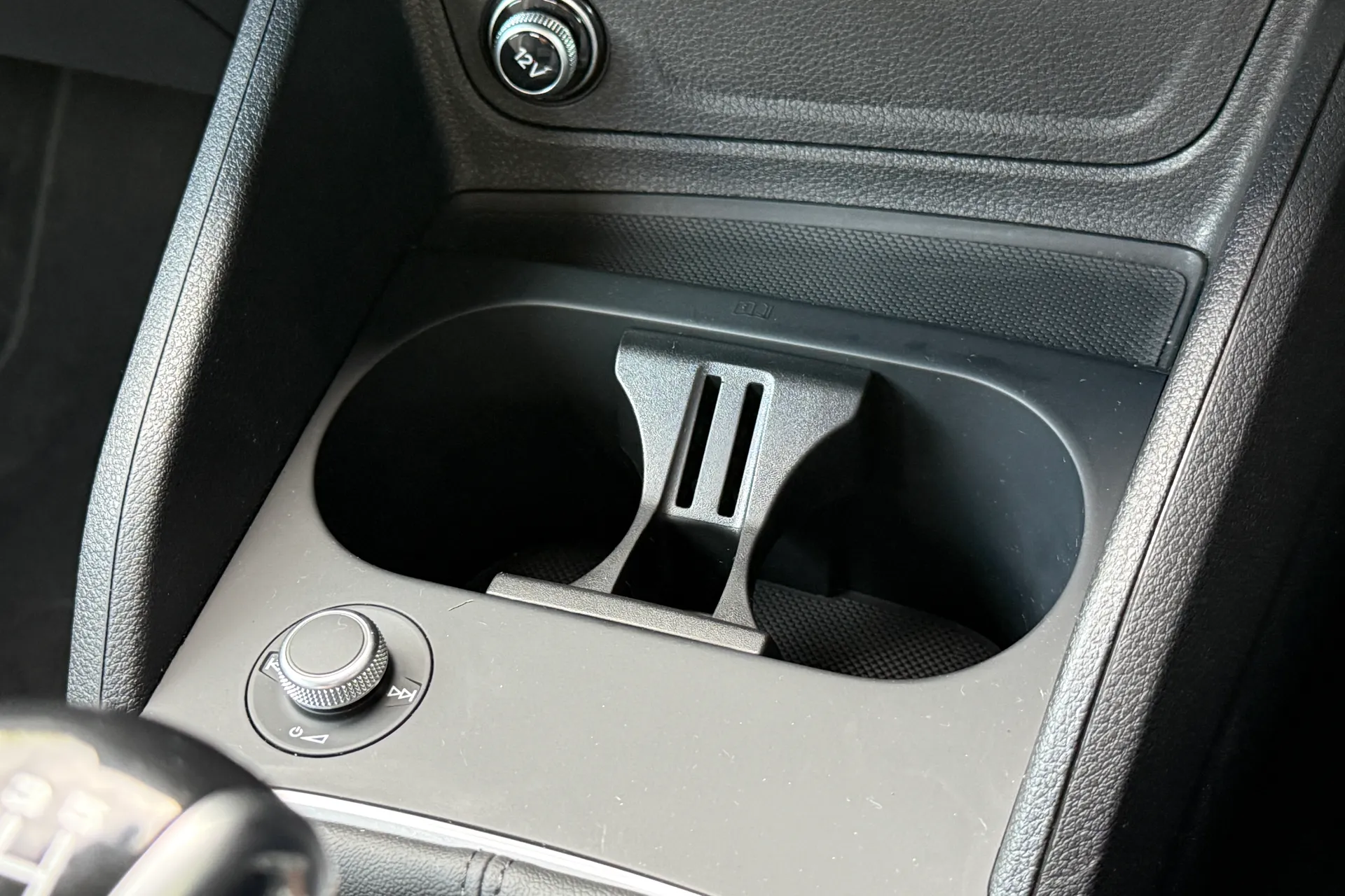 Audi Q2 thumbnail image number 26