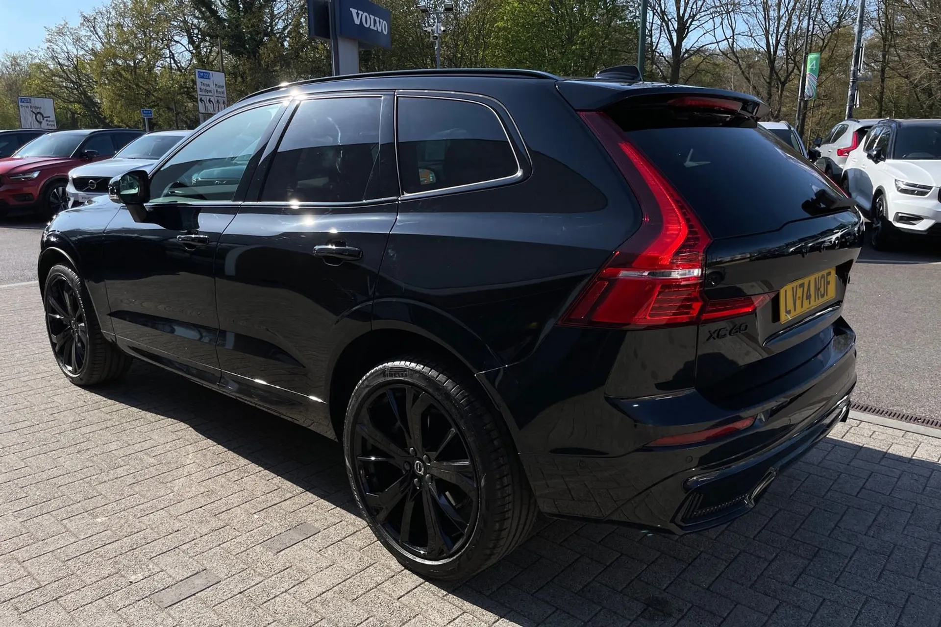 Volvo XC60 thumbnail image number 9