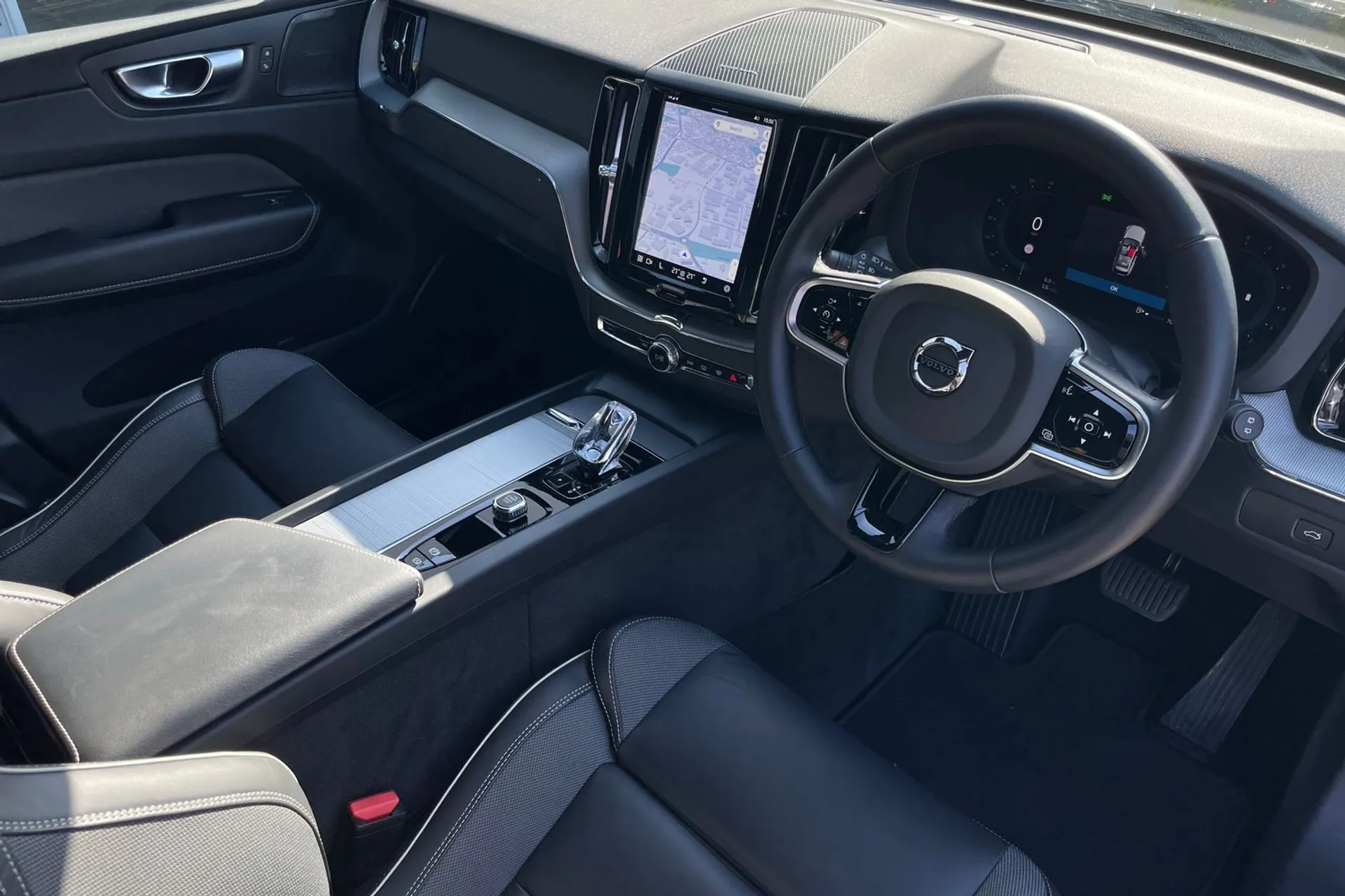 Volvo XC60 thumbnail image number 5