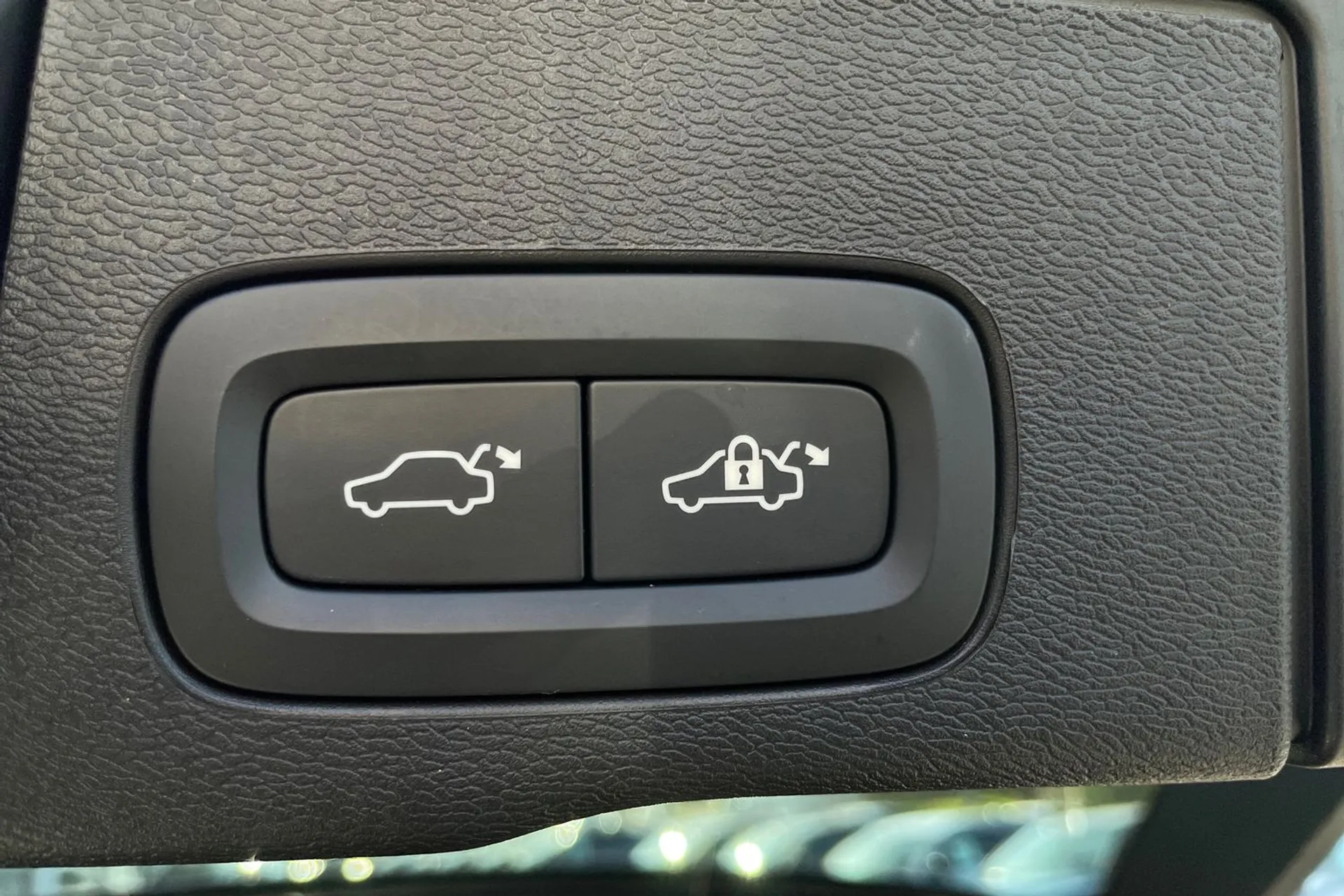 Volvo XC60 thumbnail image number 20