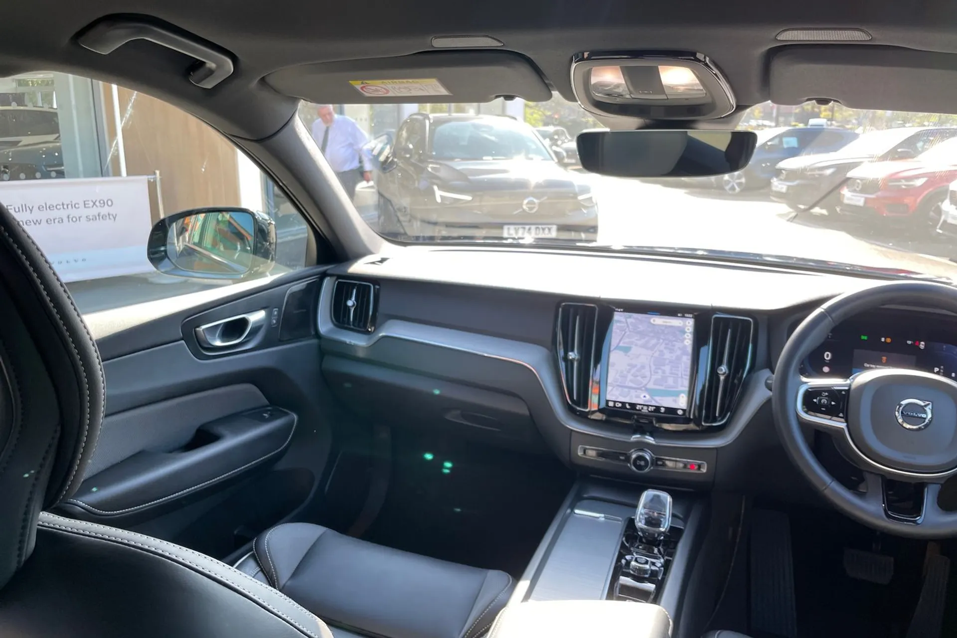 Volvo XC60 thumbnail image number 32
