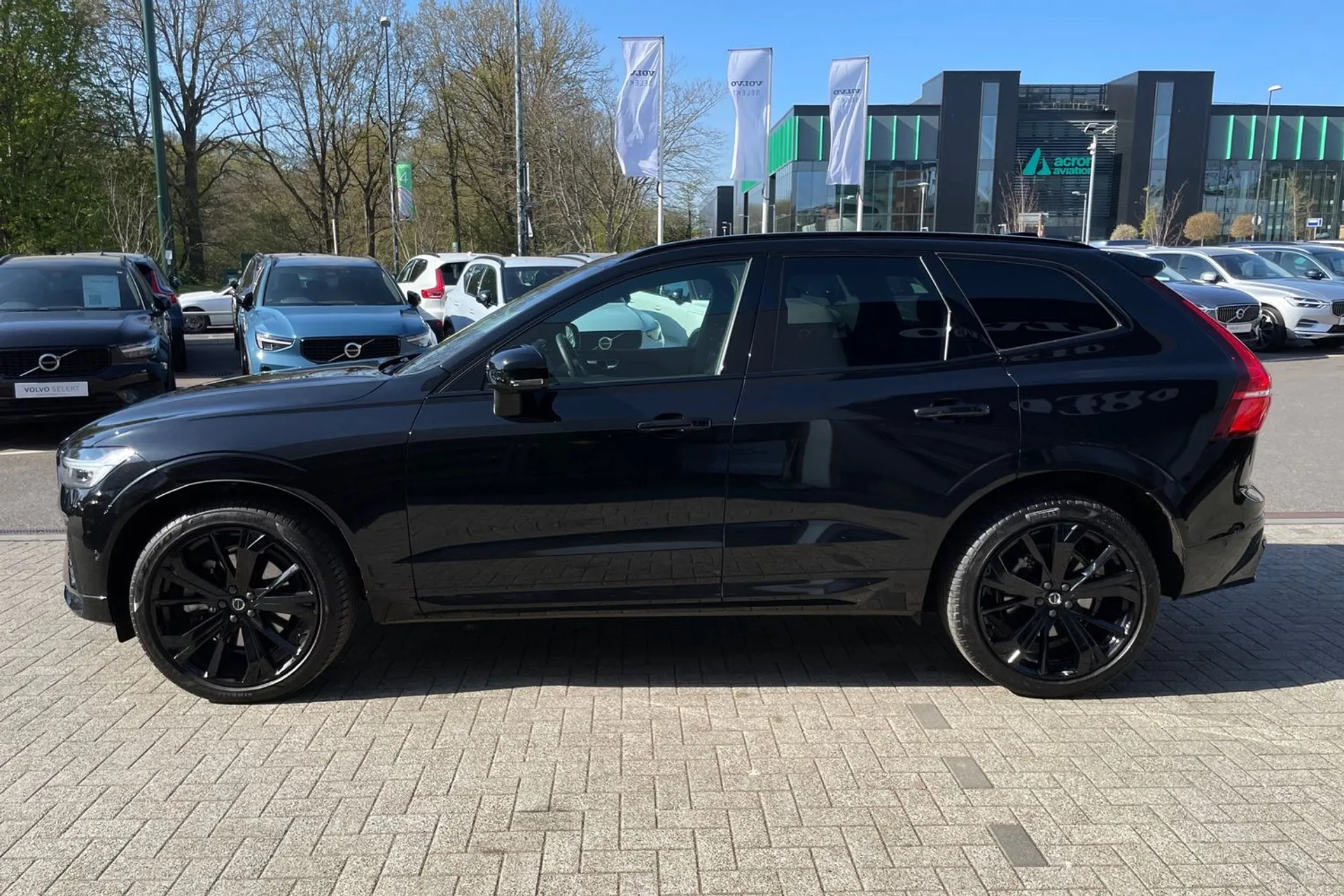 Volvo XC60 thumbnail image number 10