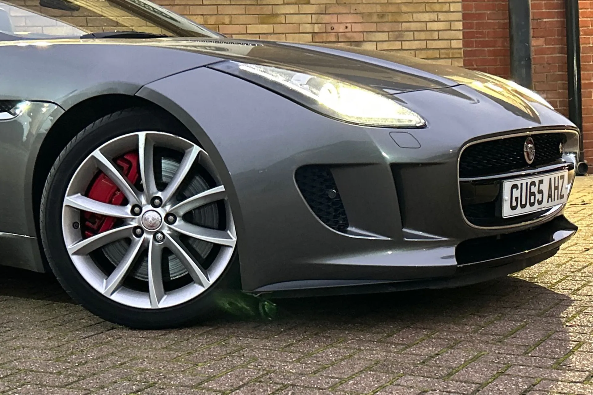 Jaguar F-TYPE thumbnail image number 14