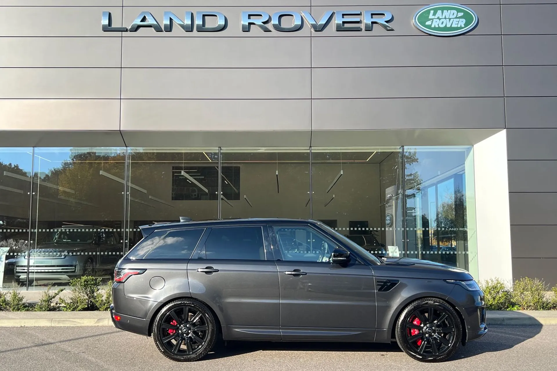 LAND ROVER RANGE ROVER SPORT thumbnail image number 2